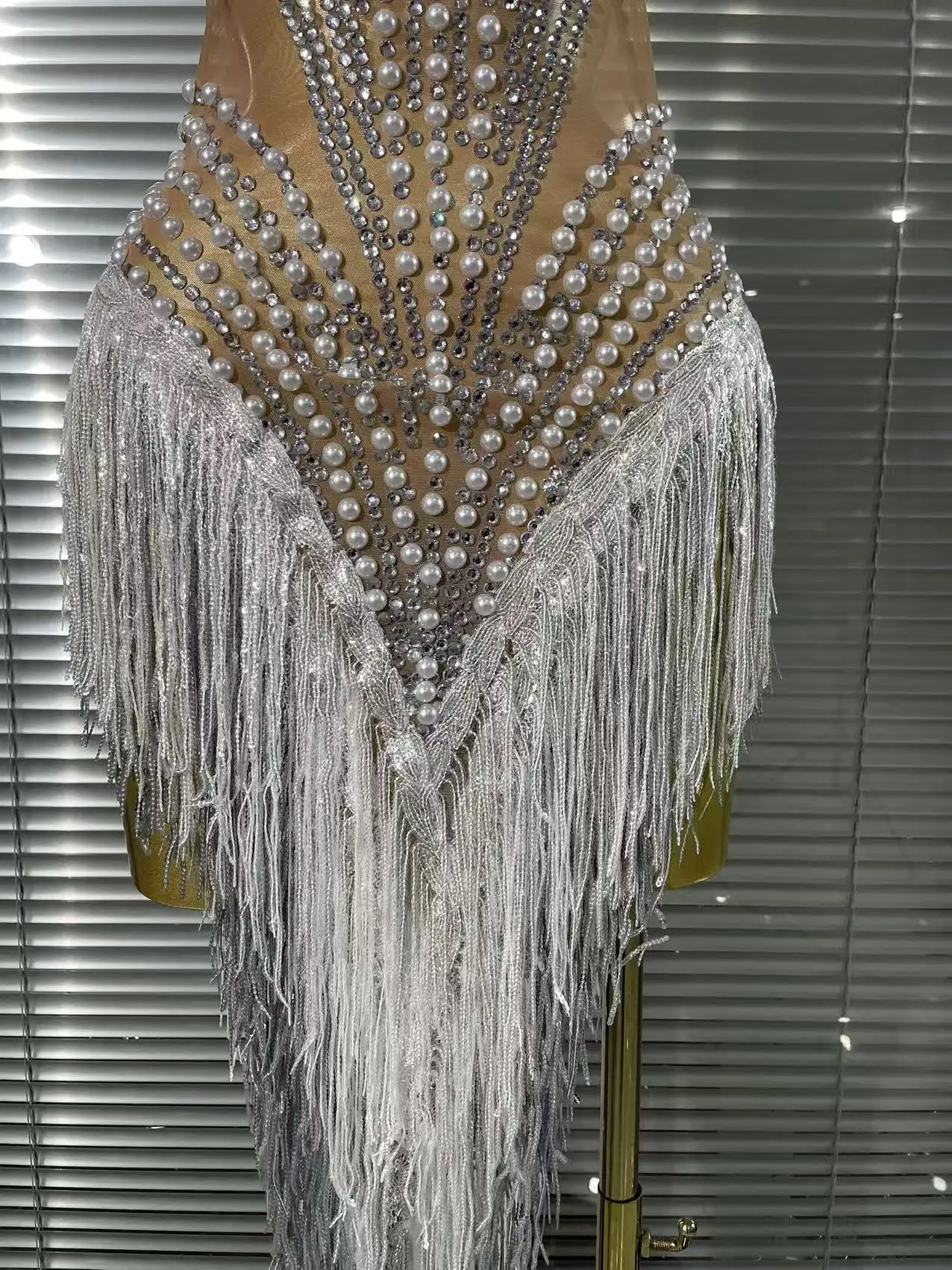 White Golden Color Women Sexy Off the Shoulder Shining Sequins Beading Bodycon Mid-calf Dress Birthday Photoshoot Stage Wear