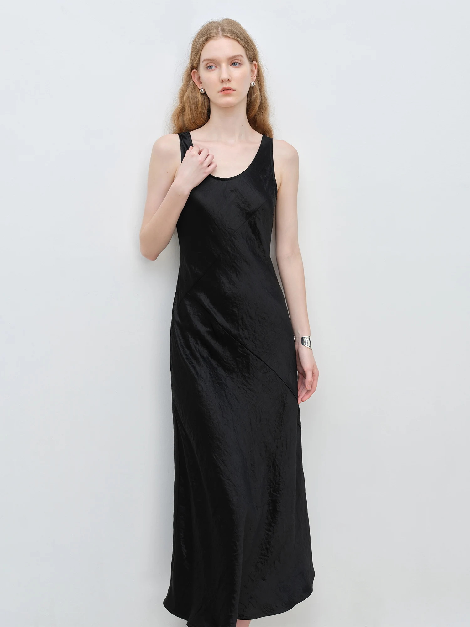 ZIQIAO Little Luxury Acetate Bias Cut Temperament Dress Women's Summer 2025 New Style 25ZQ91103