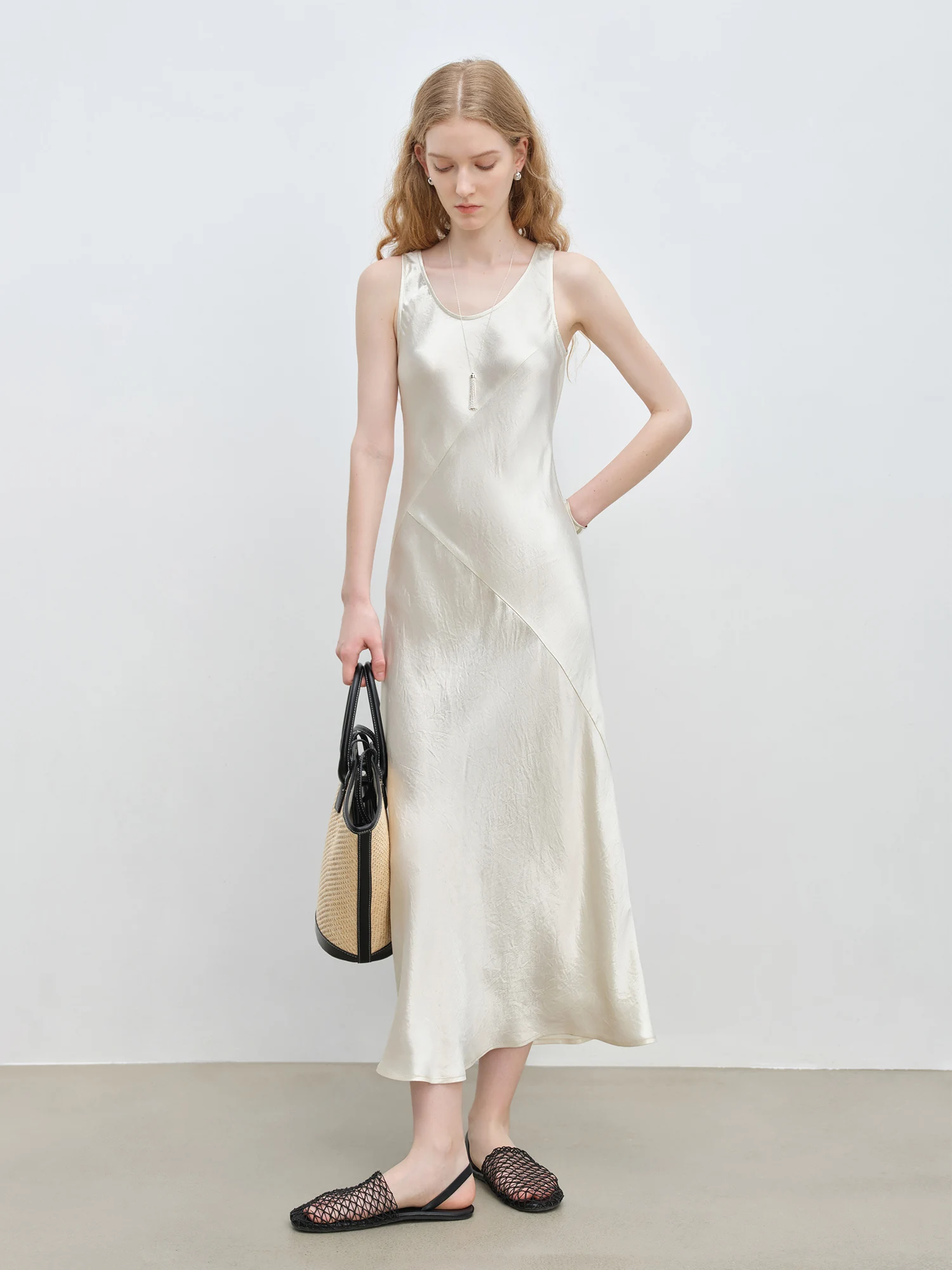 ZIQIAO Little Luxury Acetate Bias Cut Temperament Dress Women's Summer 2025 New Style 25ZQ91103
