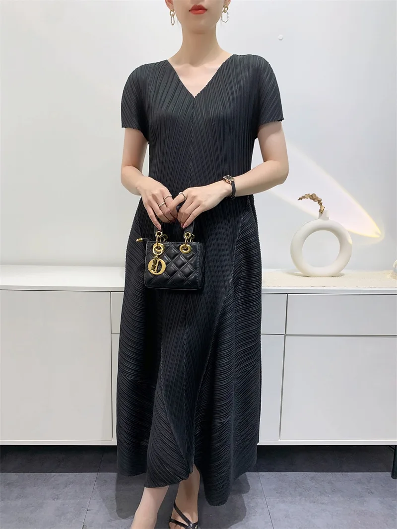 Miyake Bud Elegant Dresses for Women 2024 Autumn New Pleated Casual Fashion Solid Color Party Formal Occasion Dresses