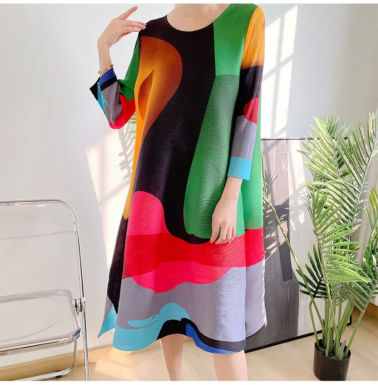 LANMREM Irregular Printing Pleated Dress Women's Round Neck Loose Contrast Color Dresses Female 2025 Spring Summer Tide 2R1504