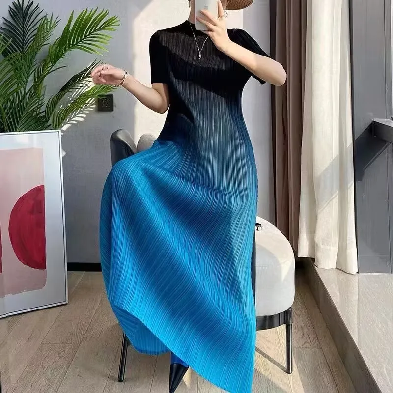 Long Dresses Elegant Party Dresses Woman Miyake Pleated Dress Female Gradient Long Loose Fashion Stitching Drape Bottoming Dress