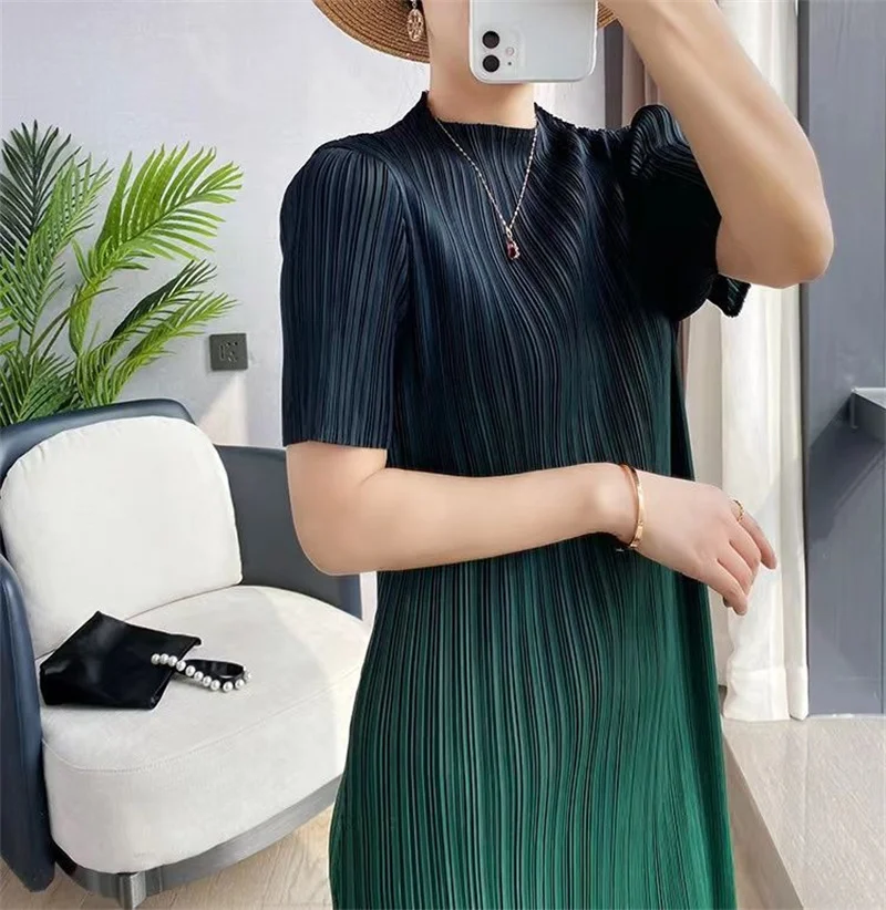 Long Dresses Elegant Party Dresses Woman Miyake Pleated Dress Female Gradient Long Loose Fashion Stitching Drape Bottoming Dress