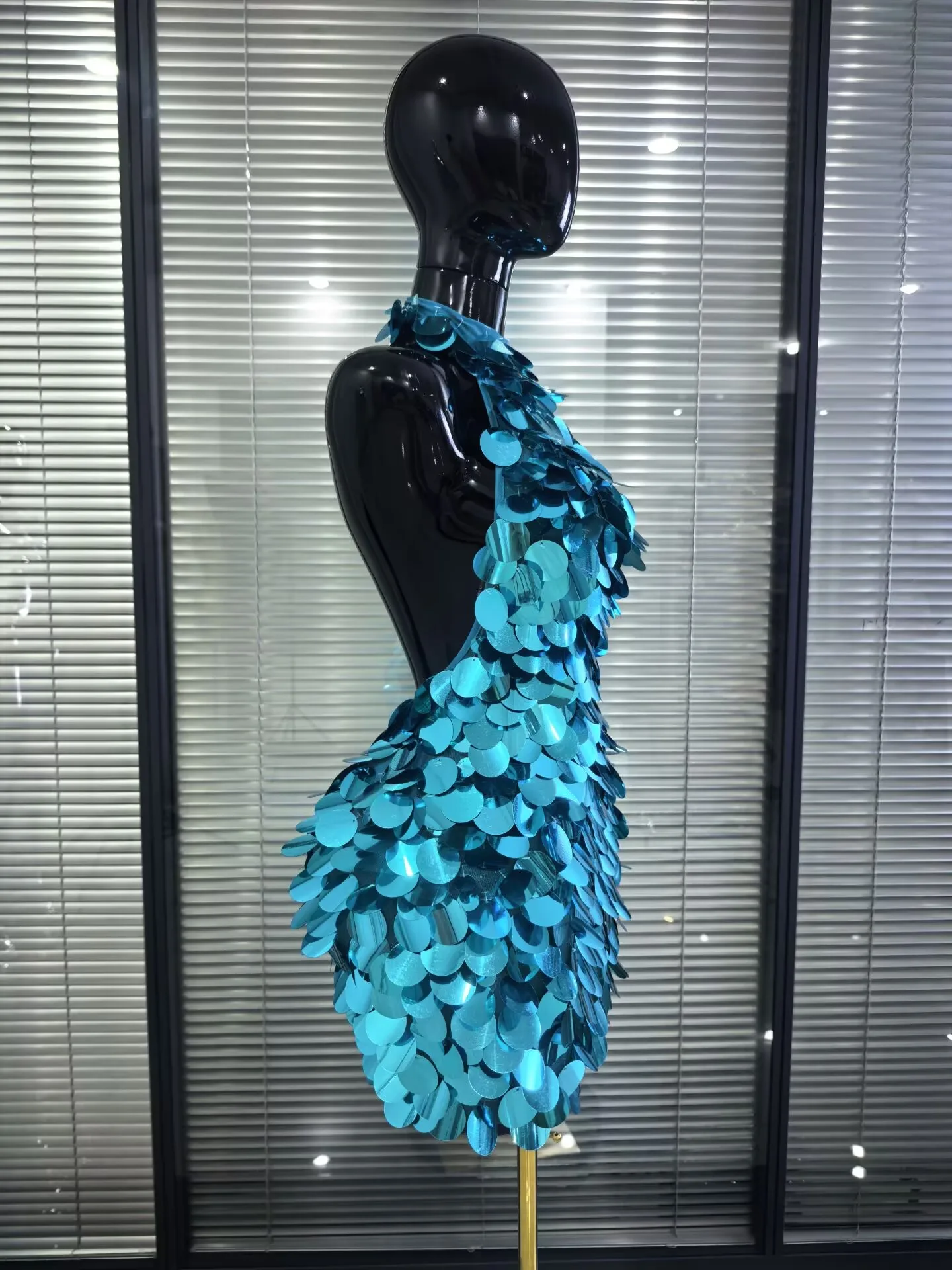 Shining Sequins Women Sexy Halter Off the Shoulder Backless Bodycon Mini Dress Nightclub Party Celebrate Bar Singer Stage Wear