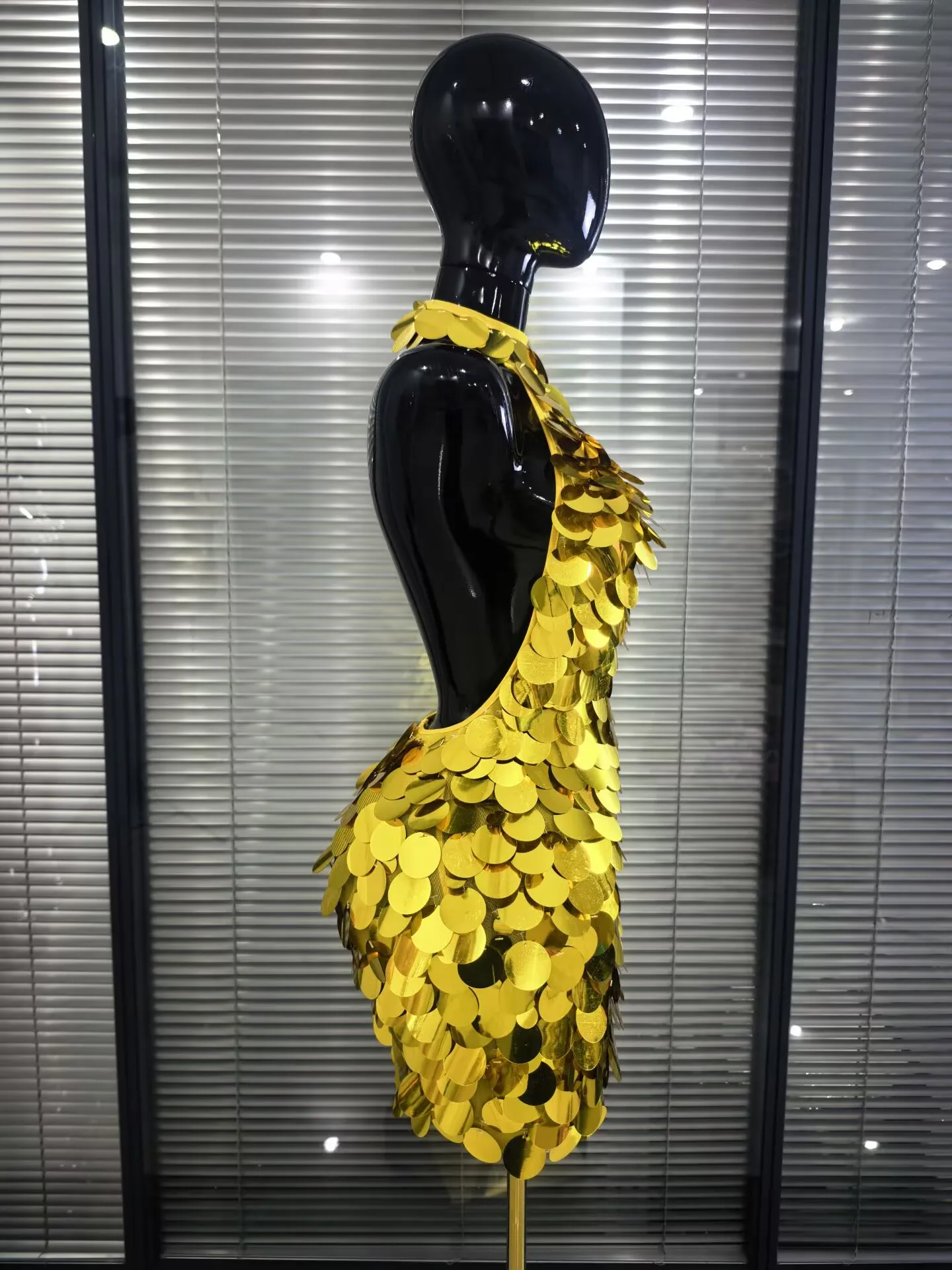 Shining Sequins Women Sexy Halter Off the Shoulder Backless Bodycon Mini Dress Nightclub Party Celebrate Bar Singer Stage Wear