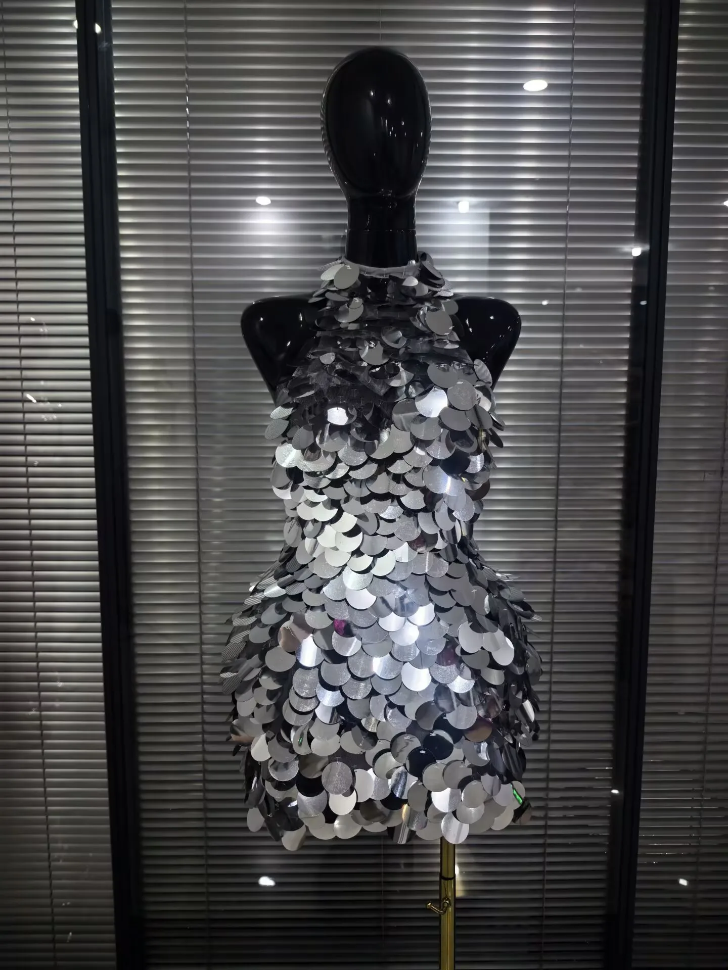 Shining Sequins Women Sexy Halter Off the Shoulder Backless Bodycon Mini Dress Nightclub Party Celebrate Bar Singer Stage Wear