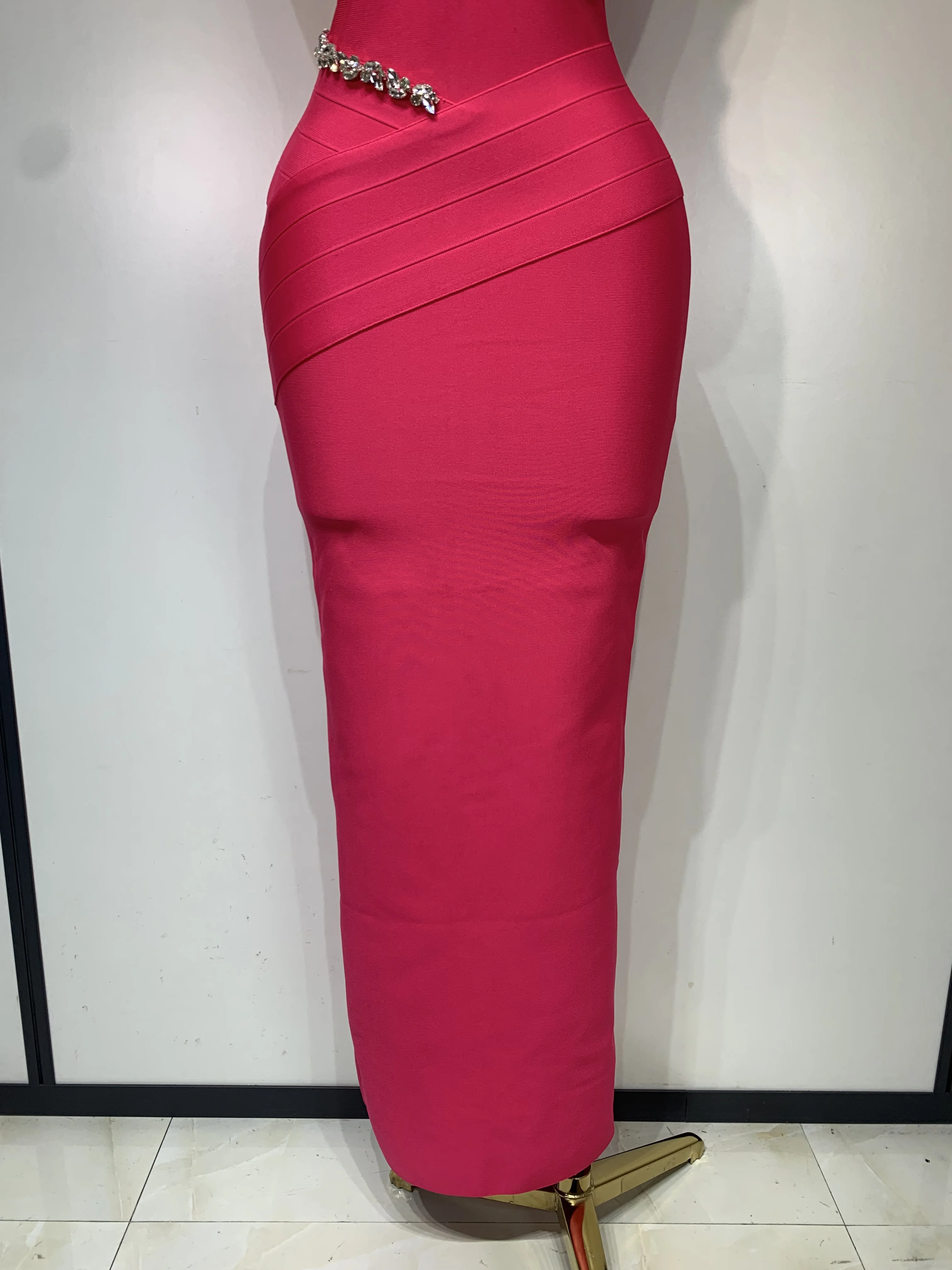 Women Sexy Backless Shinning Crystal Bodycon Long Bandage Dresses Celebrate Birthday Elegant Evening Party Wedding Guest Gown