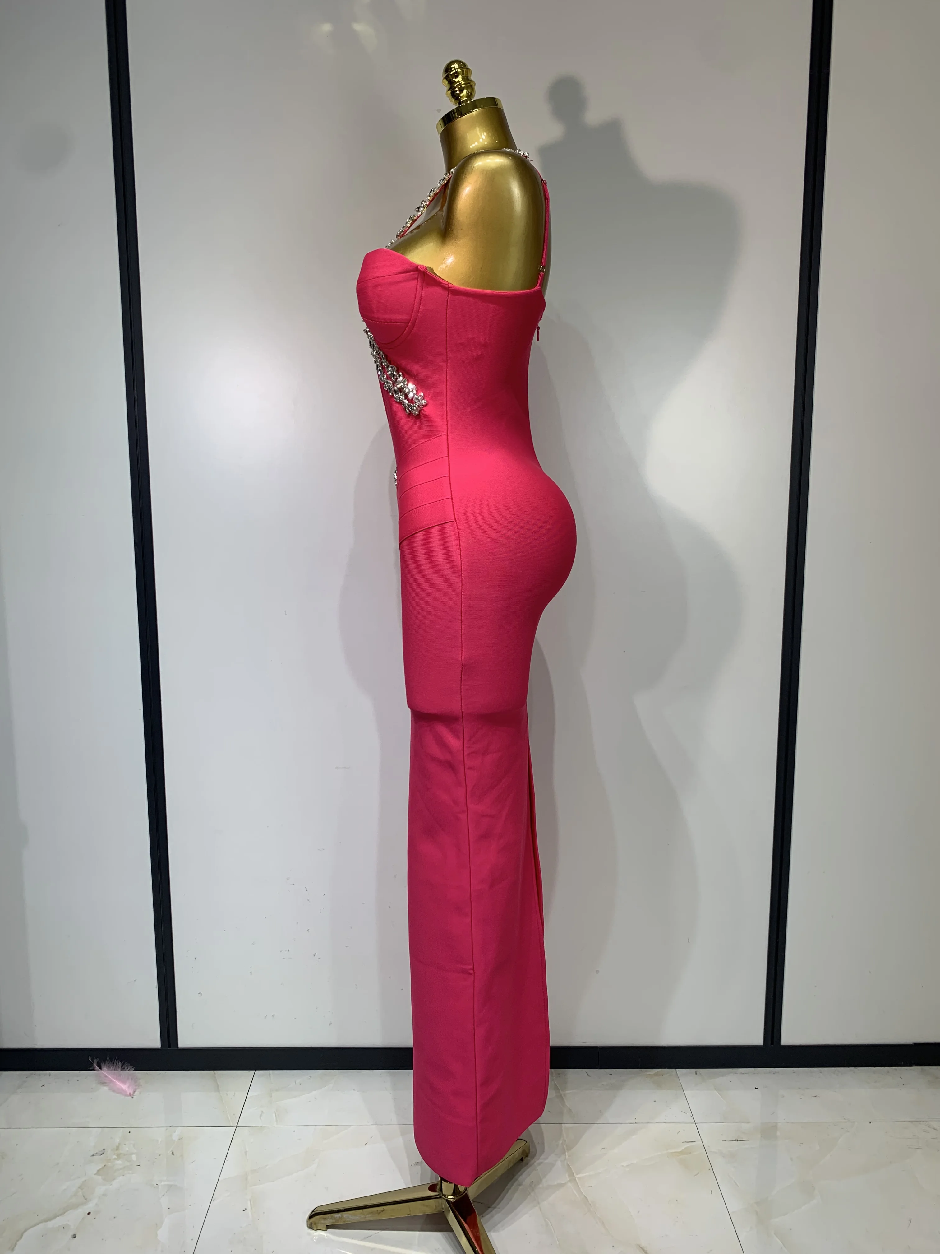 Women Sexy Backless Shinning Crystal Bodycon Long Bandage Dresses Celebrate Birthday Elegant Evening Party Wedding Guest Gown