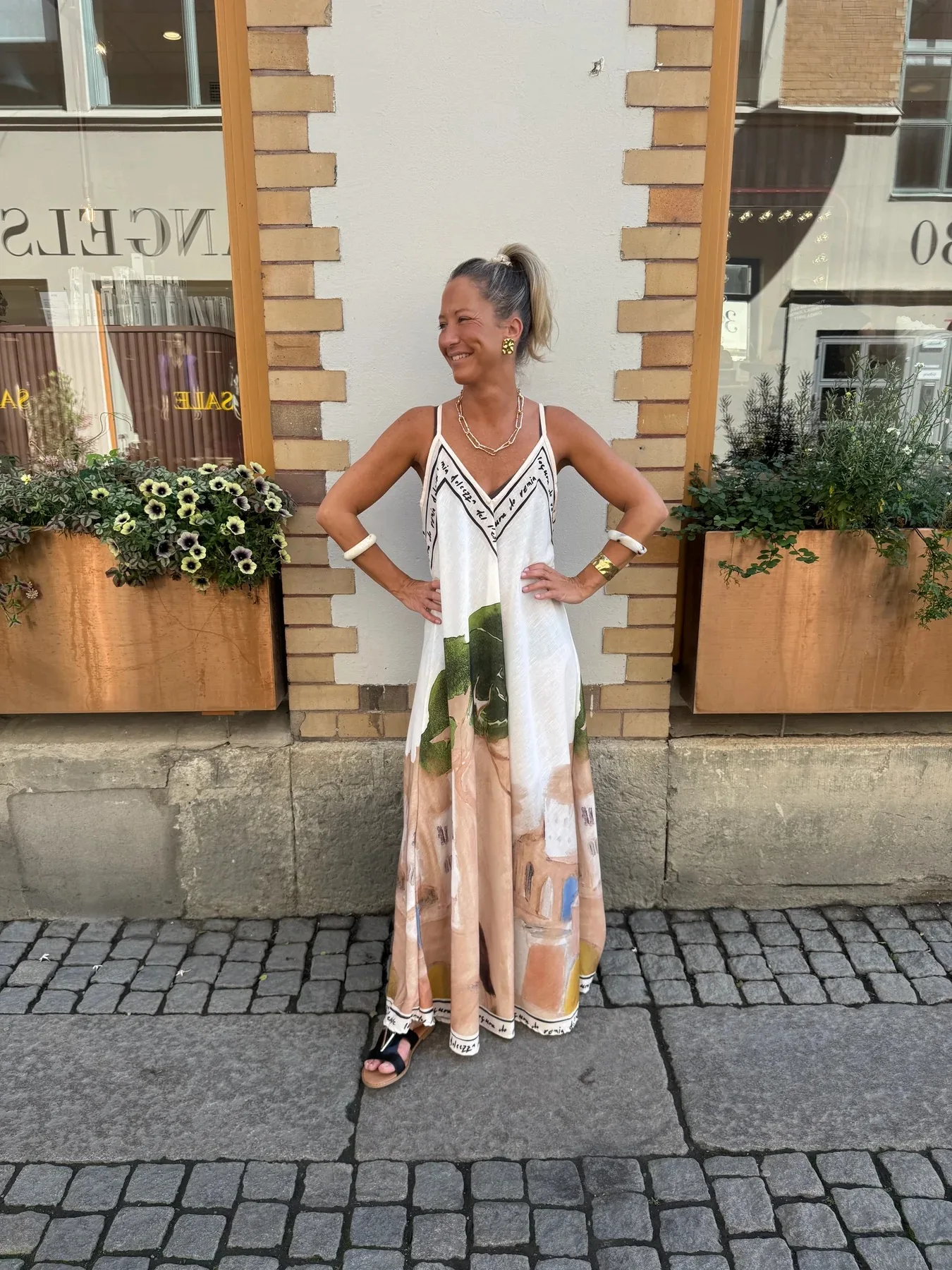 Casual Off Shoulder Hollow Swing Beach Dress Loose Suspender Summer Bohemian Dress Vintage Women V Neck Sleeveless Holiday Dress