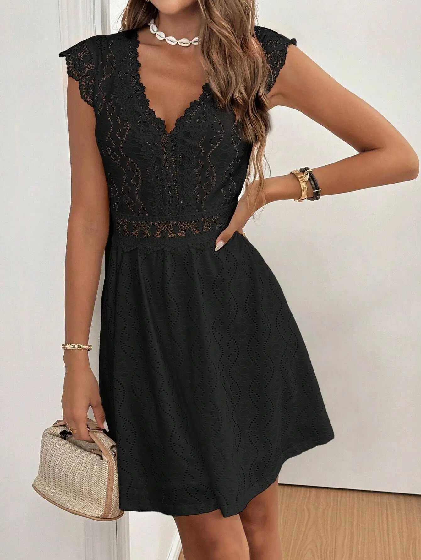 Elegant Hollow V-neck Stretch Lace Women's Dress Summer 2025 Casual Sleeveless Party Mini Dresses Robe Femme Clothing