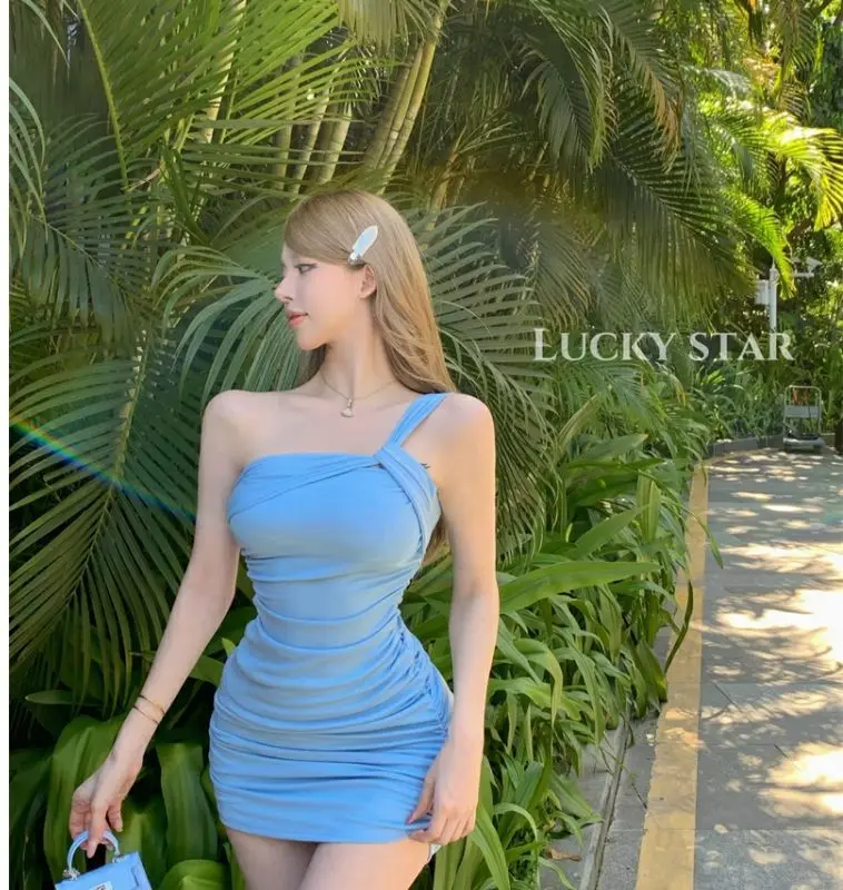 Summer women's sexy one-shoulder pleated slim dress butt-covering skirt