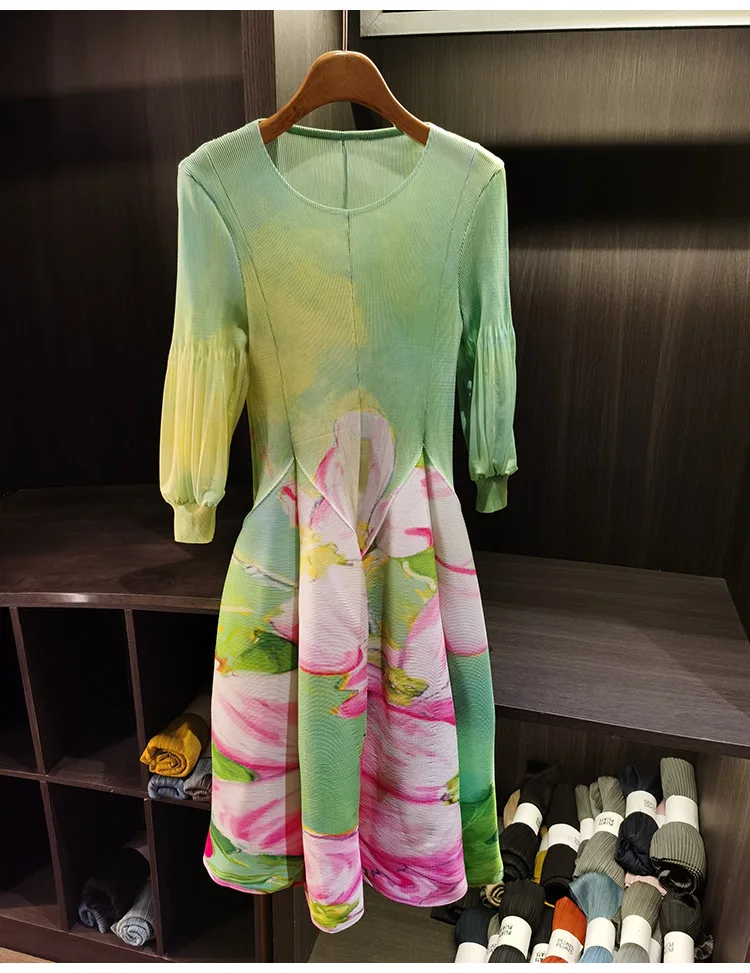LANMREM Spring New Oil Painting Print Ruched Dress Women's Beach Vacation Platycodon French Long Dress Fairy Style