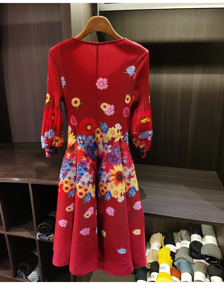 LANMREM Spring New Oil Painting Print Ruched Dress Women's Beach Vacation Platycodon French Long Dress Fairy Style