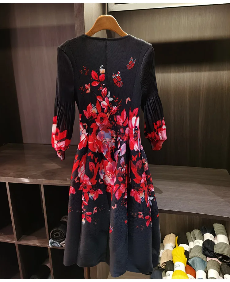 LANMREM Spring New Oil Painting Print Ruched Dress Women's Beach Vacation Platycodon French Long Dress Fairy Style