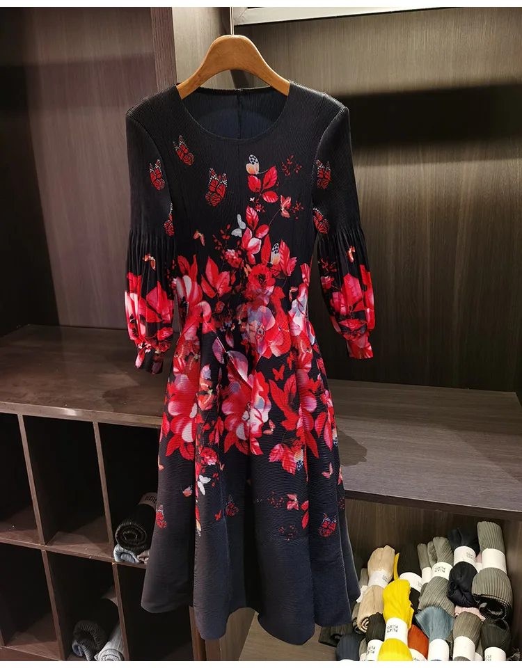 LANMREM Spring New Oil Painting Print Ruched Dress Women's Beach Vacation Platycodon French Long Dress Fairy Style