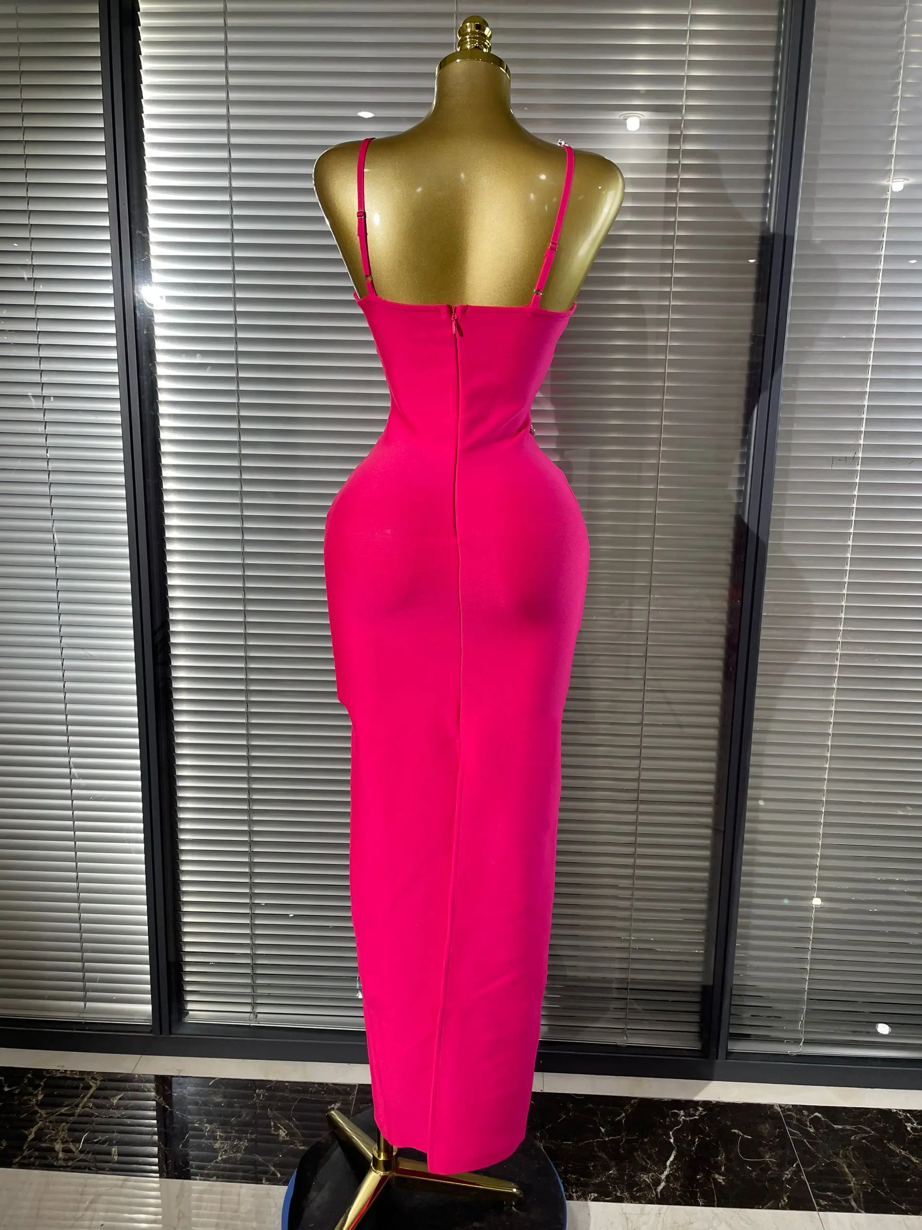 Women Sexy Sleeveless Luxury Rhinestone Maxi Long Bodycon Bandage Dressed Birthday Party Elegant Knitted Bodycon Clothing