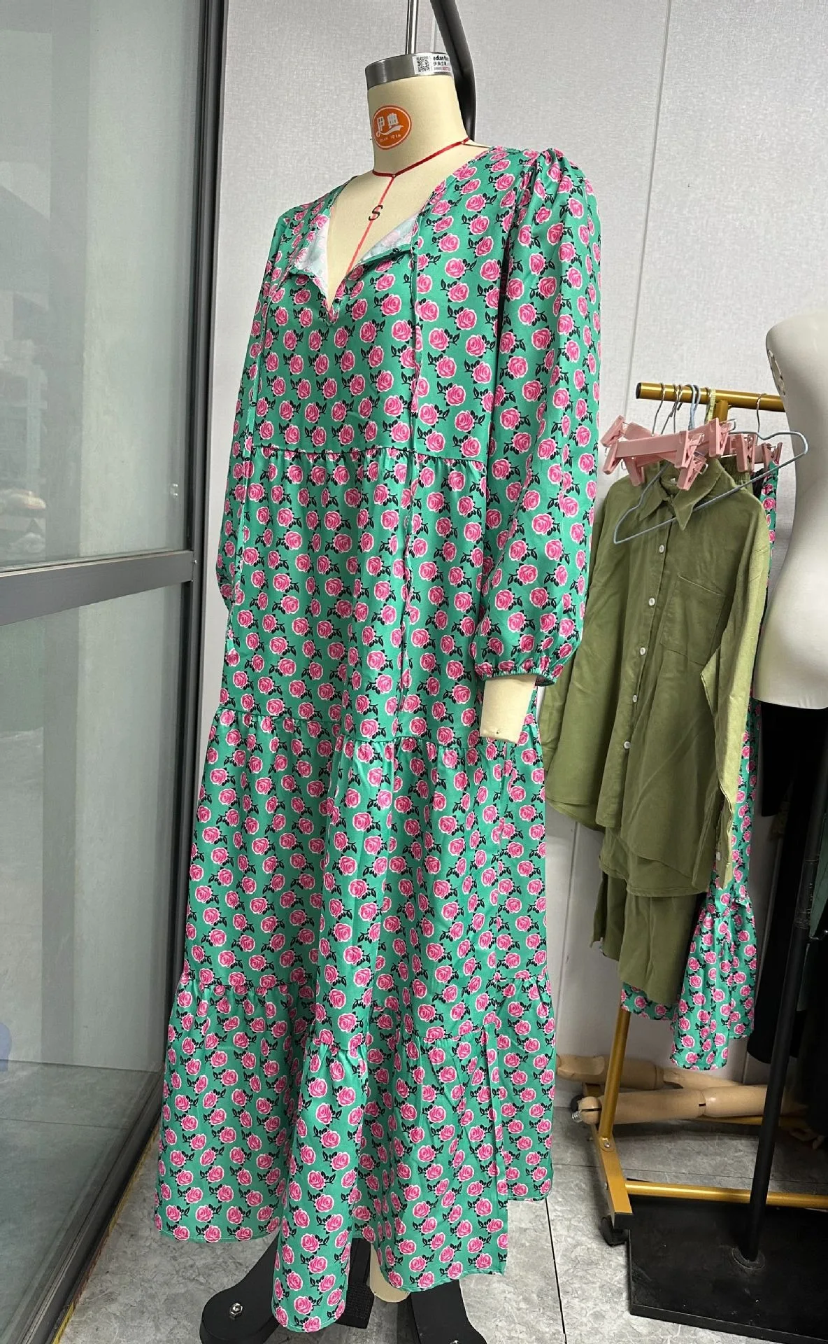 Ladies' Floral Print Bohemian Vacation Long Sleeve Thin Dress Harajuku Loose V-Neck Fashion Summer Beach Comfy Dress