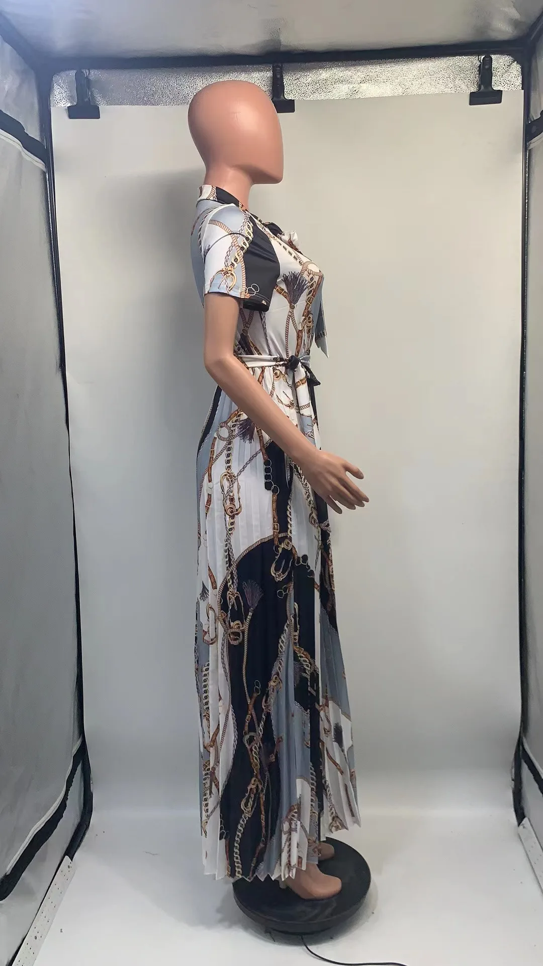 Fashionable and Elegant Print Pleated Long Dresses for Women Oversized Short-sleeved Ladies Temperament Maxi Dress Evening Gowns