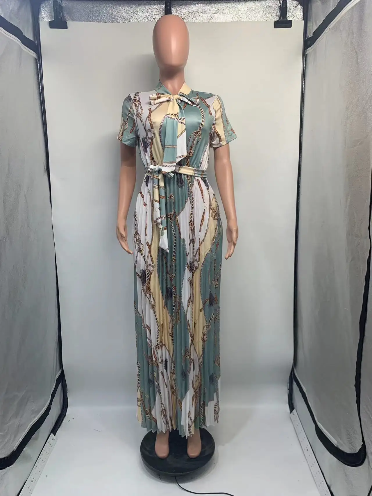 Fashionable and Elegant Print Pleated Long Dresses for Women Oversized Short-sleeved Ladies Temperament Maxi Dress Evening Gowns
