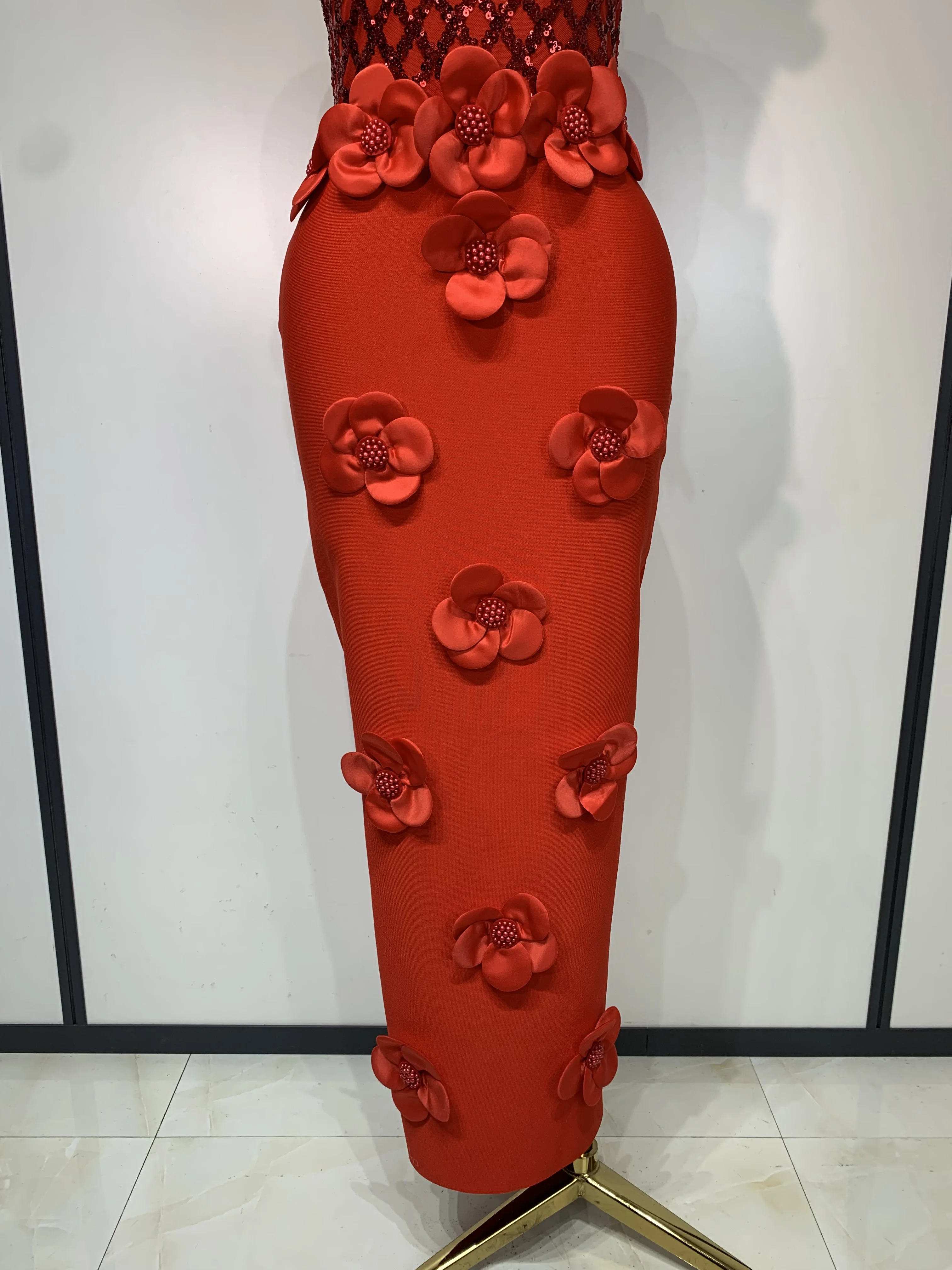 Women Sexy Sleeveless Flower Beading Bodycon Bandage Dresses 2026 Celebrity Elegant Cocktail Luxury Birthfay Evening Party Dress