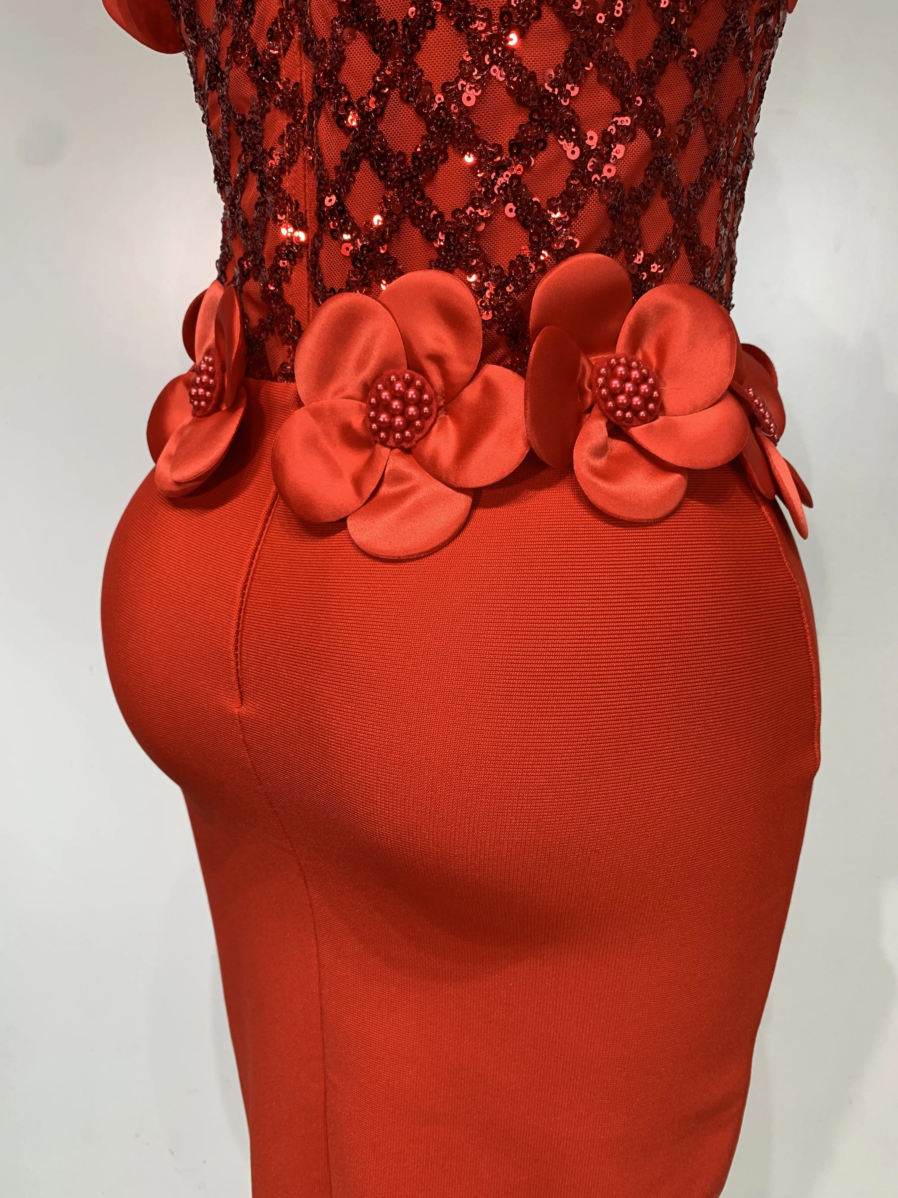 Women Sexy Sleeveless Flower Beading Bodycon Bandage Dresses 2026 Celebrity Elegant Cocktail Luxury Birthfay Evening Party Dress