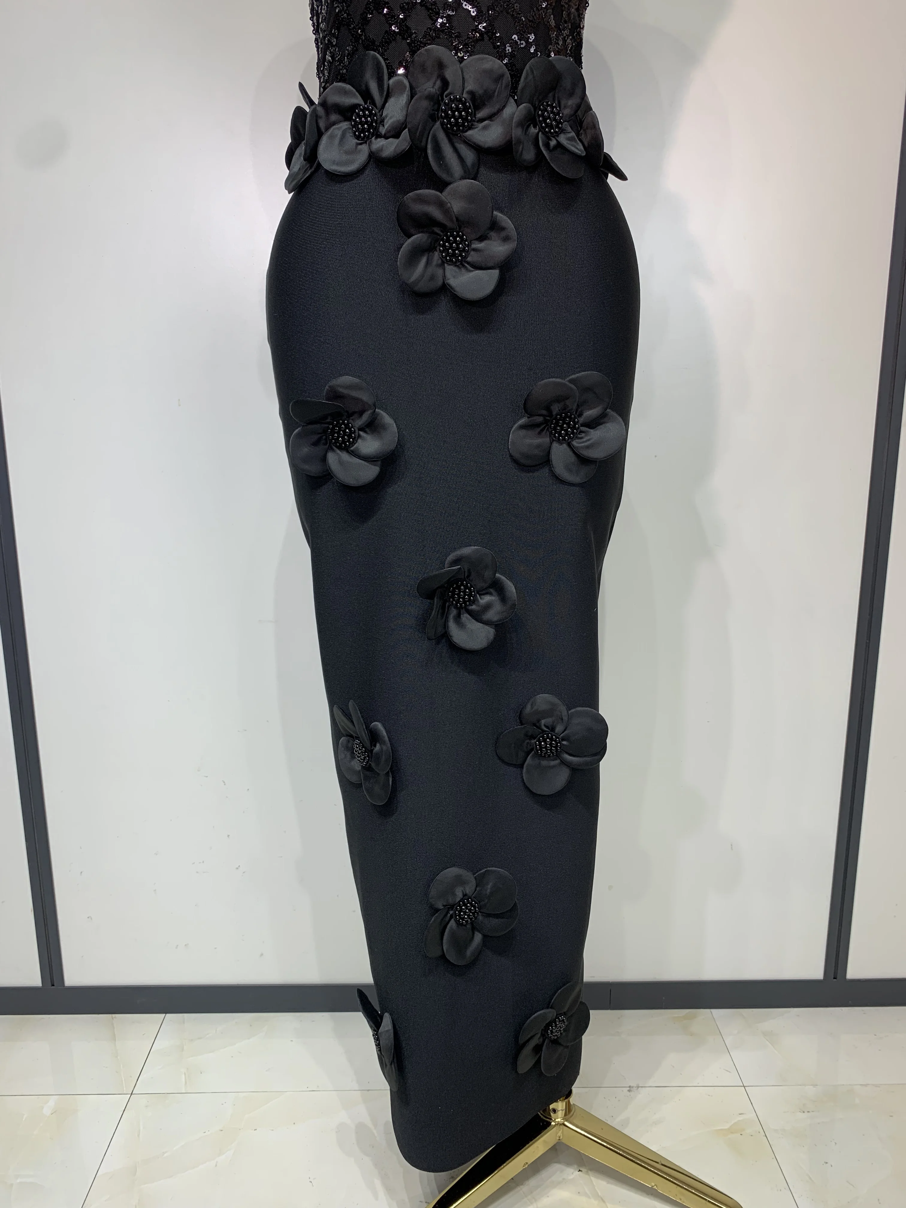 Women Sexy Sleeveless Flower Beading Bodycon Bandage Dresses 2026 Celebrity Elegant Cocktail Luxury Birthfay Evening Party Dress