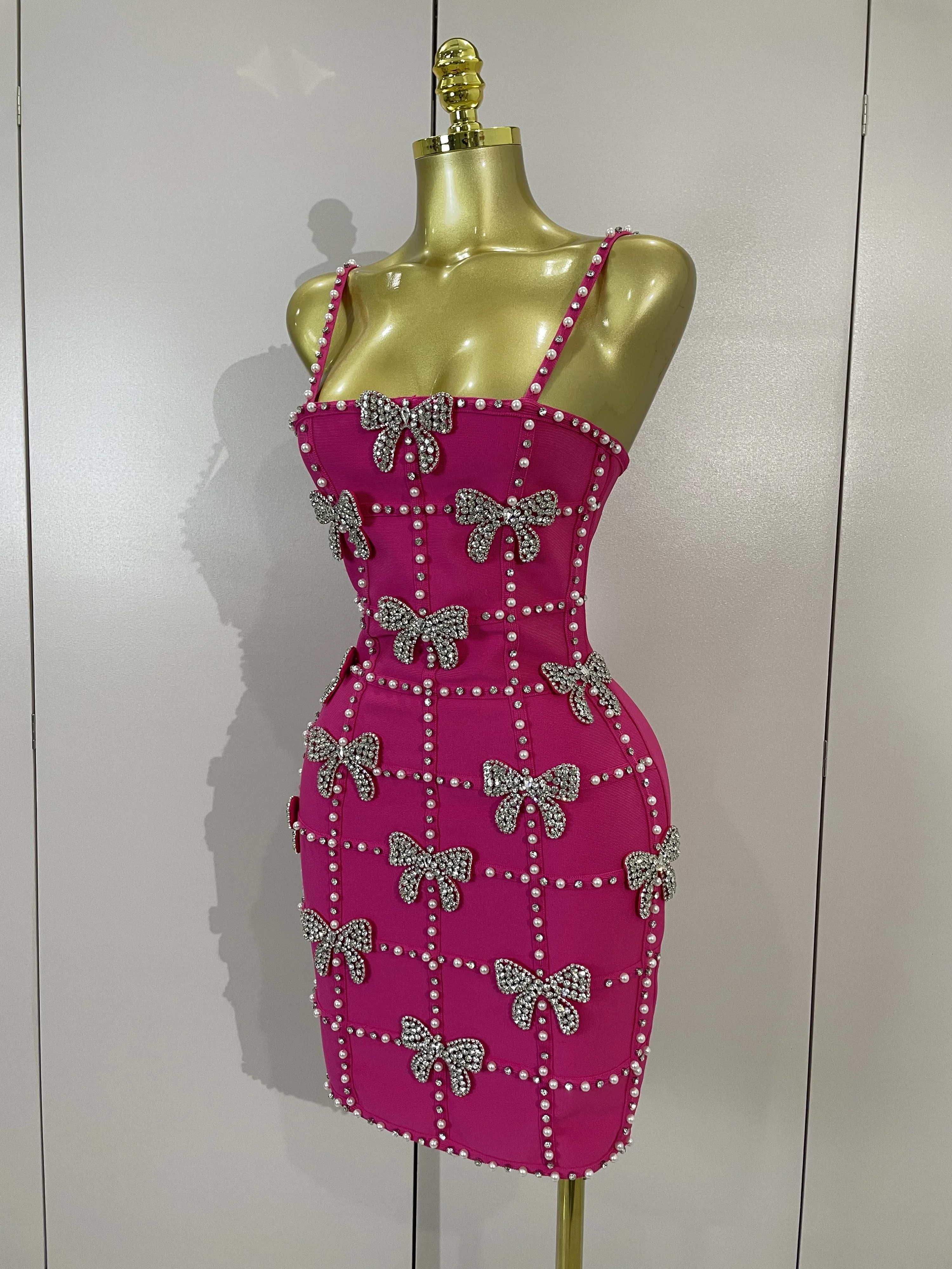 Women Elegant Luxury Bow Diamonds Pearl Club Evening Party Mini Knitted Dresses Sexy Spaghetti Strap Bodycon Bandage Dresses