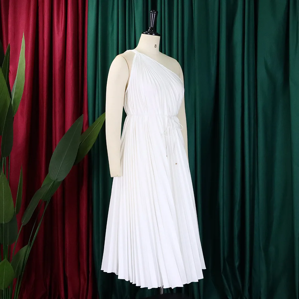 CM.YAYA Women One Shoulder Sleeveless Big Swing Pleated Knee Length Dress 2023 Fashion Street Vestidos Sexy Chic Dresses