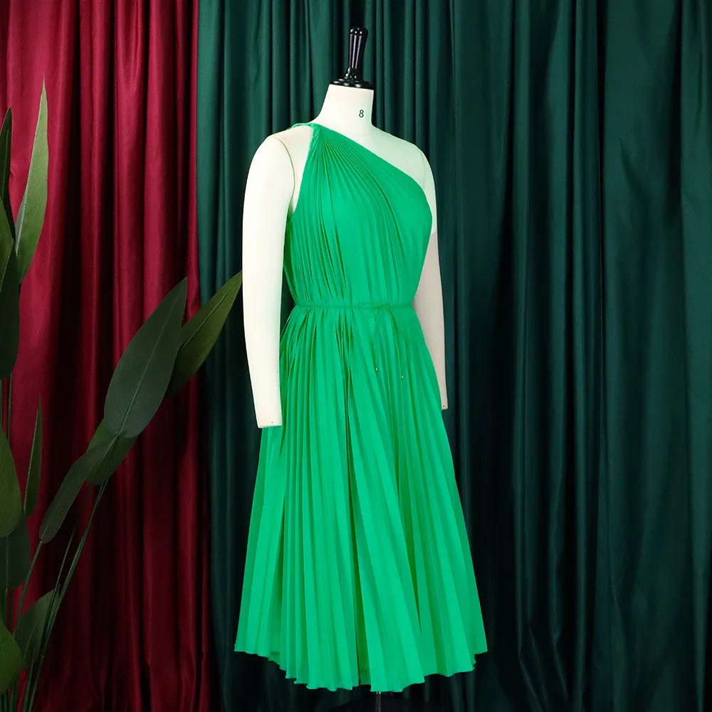 CM.YAYA Women One Shoulder Sleeveless Big Swing Pleated Knee Length Dress 2023 Fashion Street Vestidos Sexy Chic Dresses