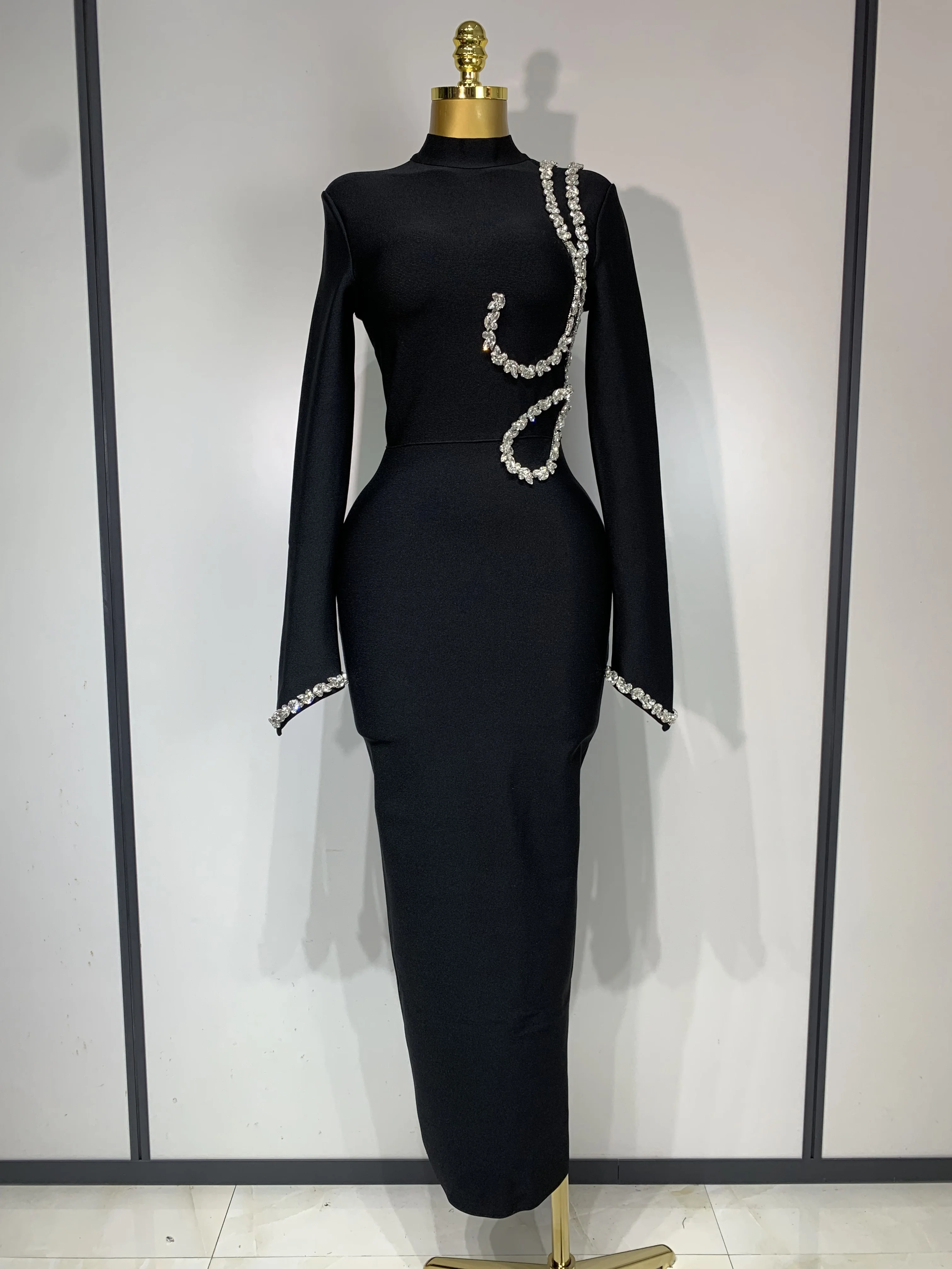 Women Sexy Long Sleeve Diamonds Maxi Long Bodycon Bandage Dress 2025 Celebrity Elegant Evening Party Luxury Birthday Dresses