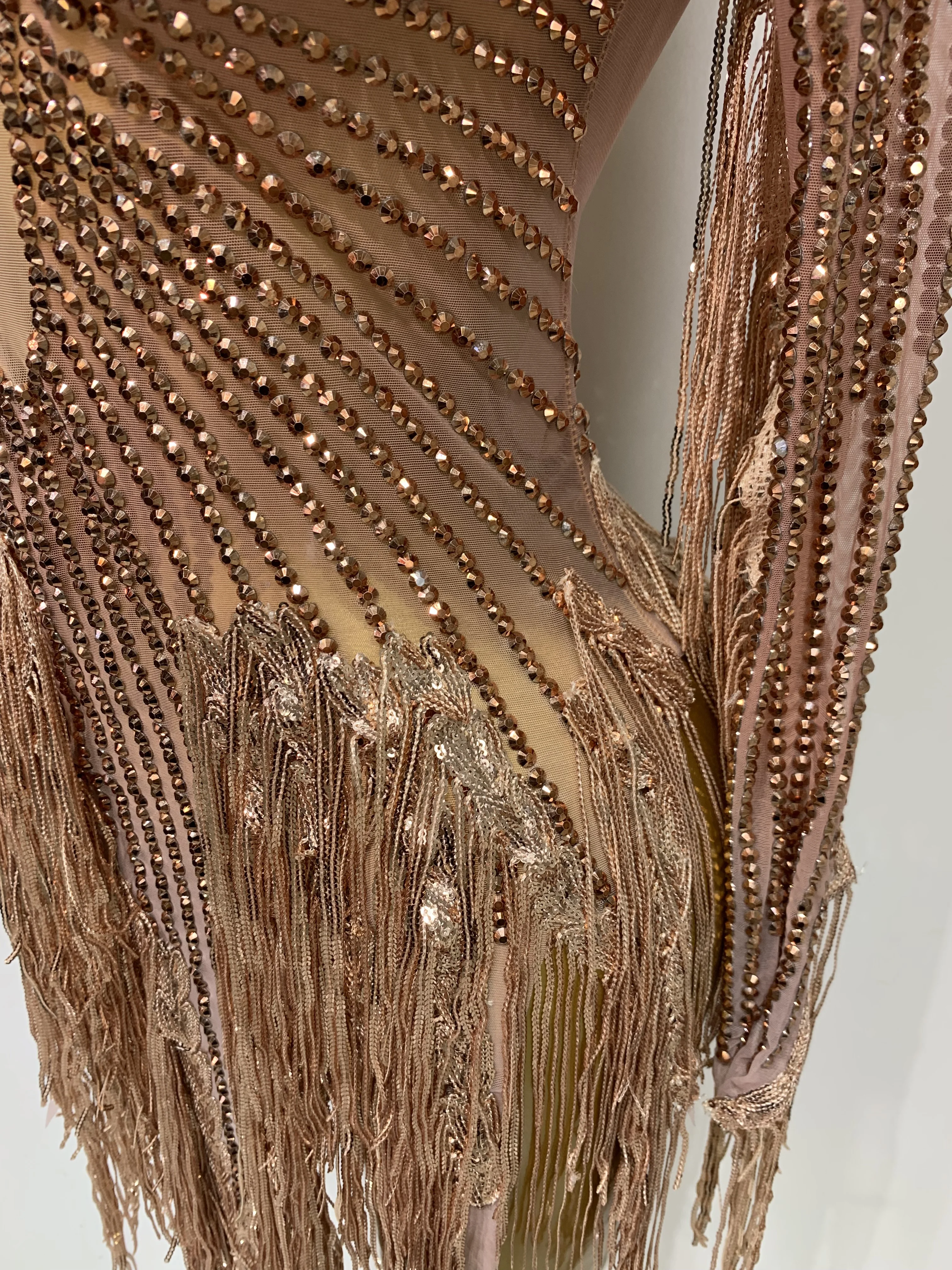 Women Sexy Long Sleeve Tassel Diamond Dress Luxury Birthday Evening Party Costume Nightclub Celebrity Stage Performance Outfit