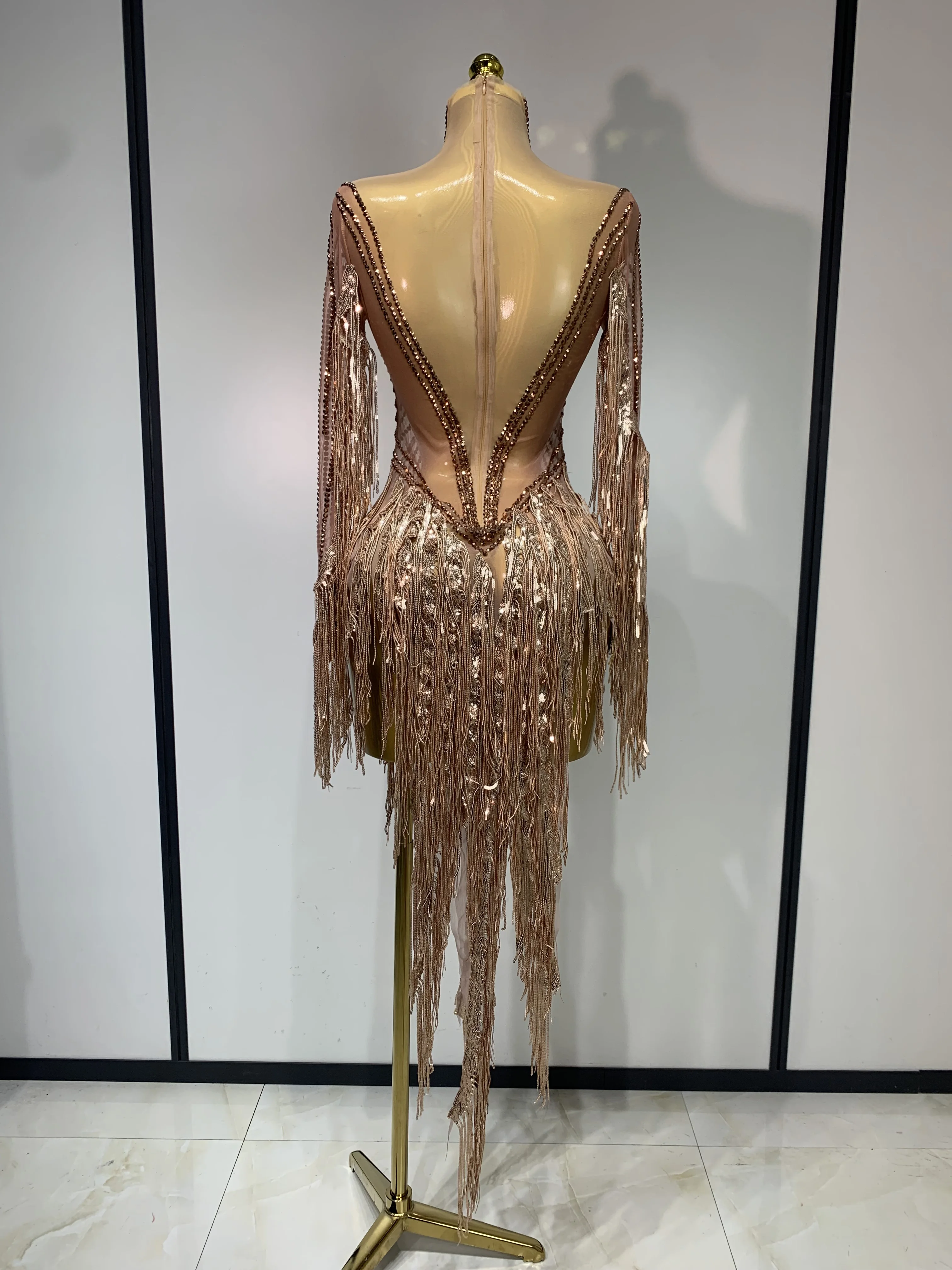 Women Sexy Long Sleeve Tassel Diamond Dress Luxury Birthday Evening Party Costume Nightclub Celebrity Stage Performance Outfit