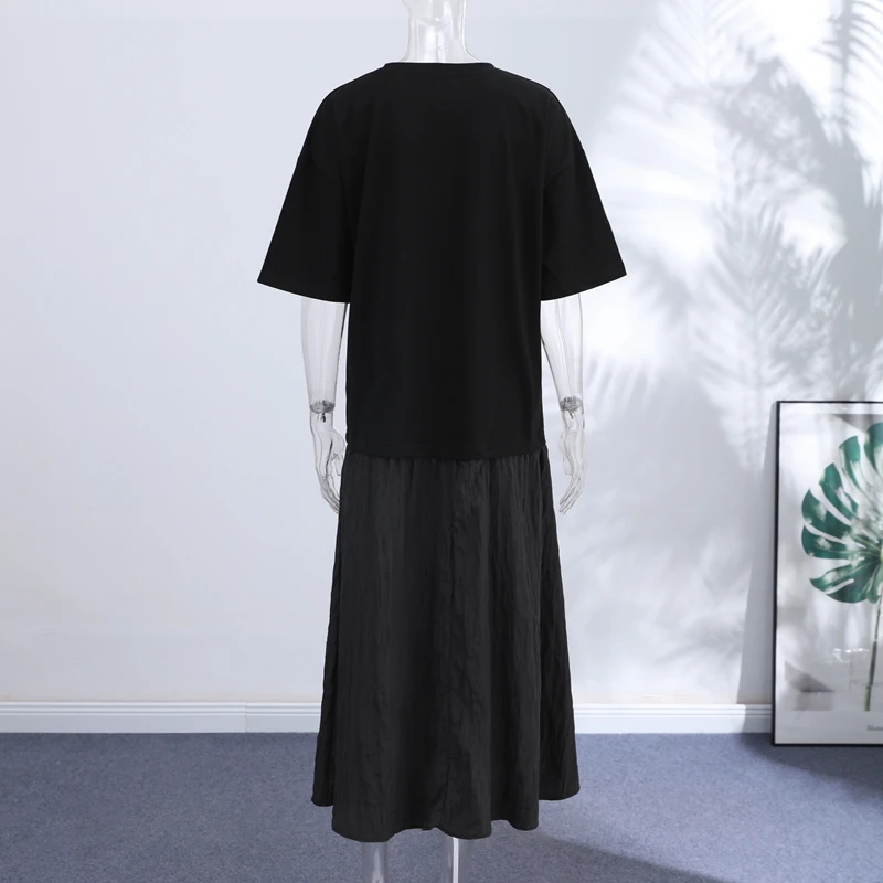 Loose Patchwork Women's Pleated Dresses Fashion Short Sleeve O-neck Long Robes 2026 Summer New Female Elegant Casual Dress