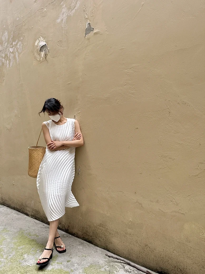 Miyake Hand Circle Pleated Sleeveless Dress Designer Long Round Neck Elegant Loose Summer Korean Style Aesthetic Clothes