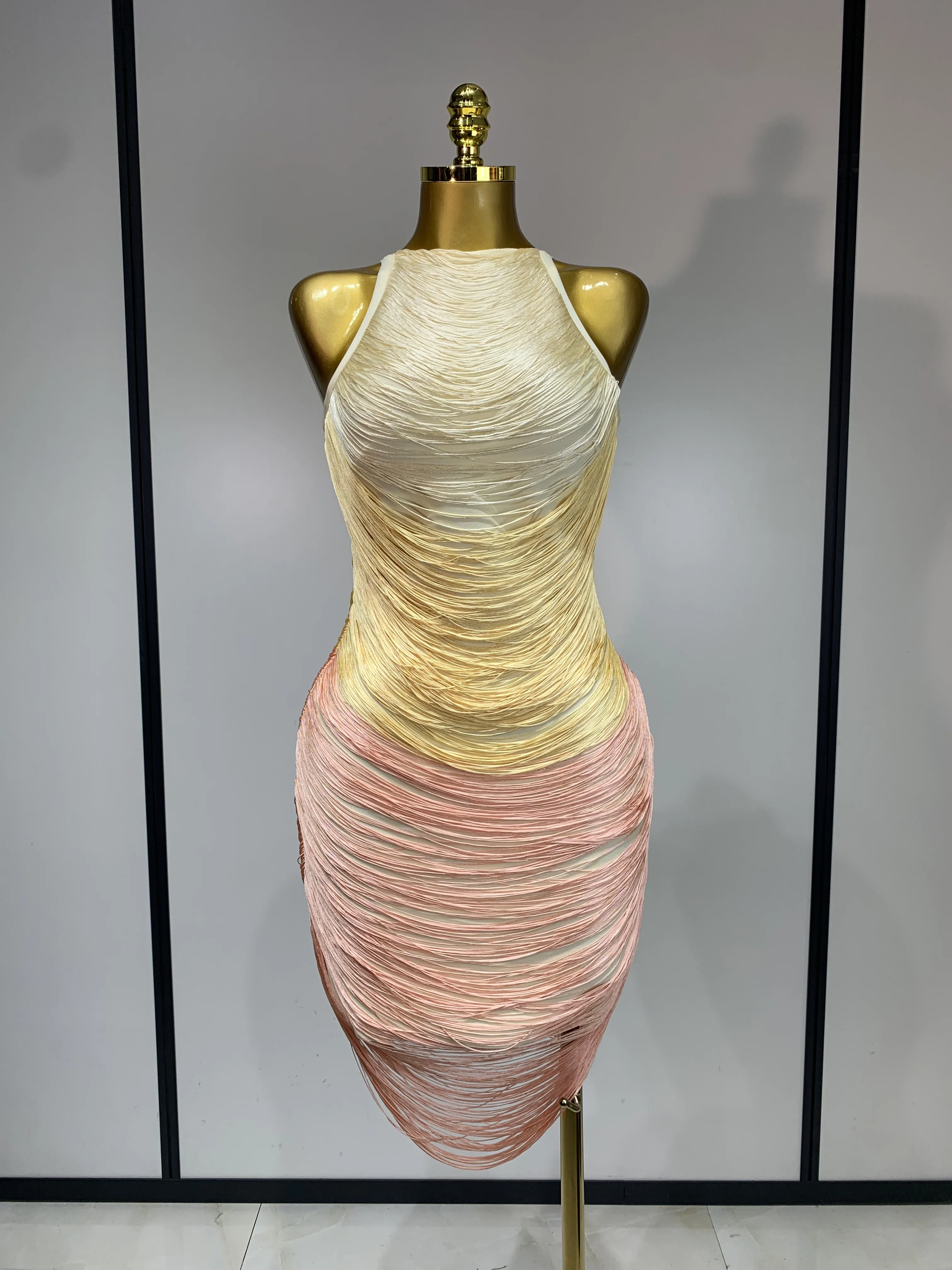 Women Sexy O Neck Sleeveless Gradient Tassel Mini Bodycon Bandage Dress Celebrity Elegant Evening Club Party Cocktail Dress