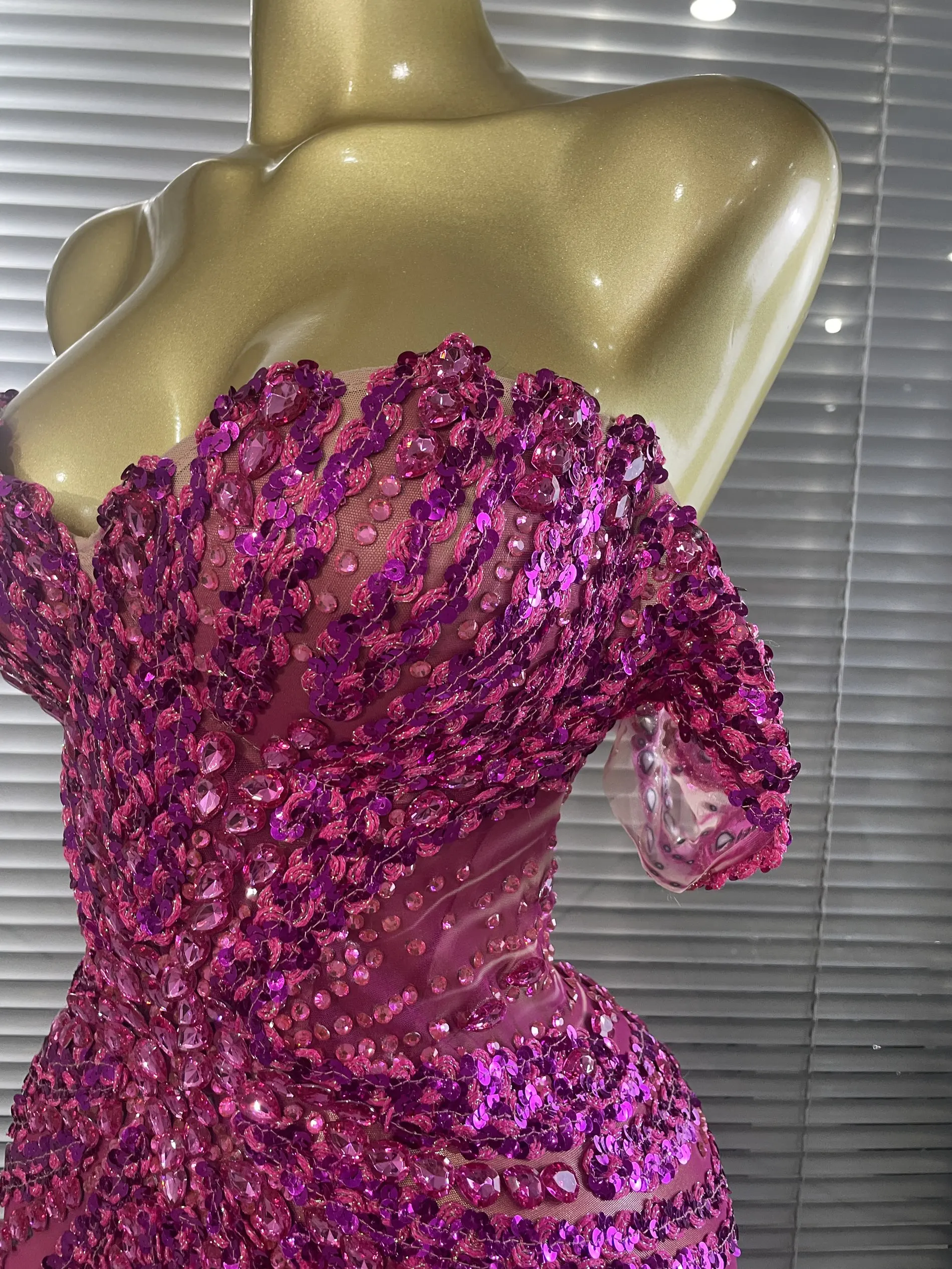 STOCK Women Sexy Strapless Shining Sequins Crystal Laced-up Bodycon Mini Dress Nightclub Party Celebrate Birthday Fashion Outfit