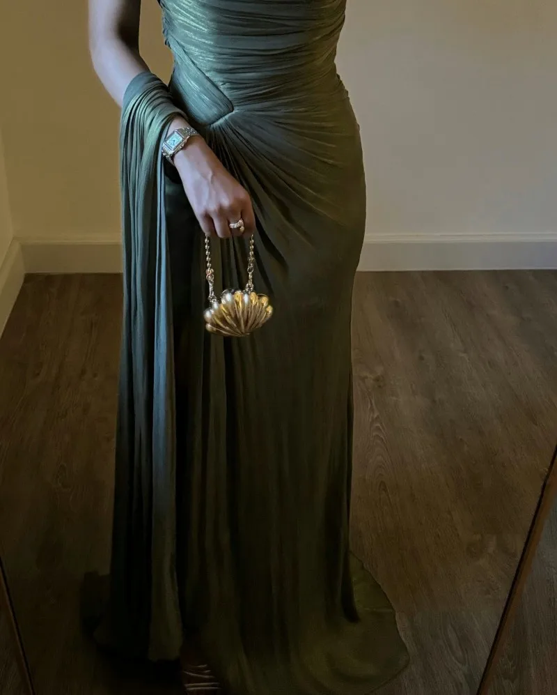 Autumn and Winter Corseted, Pleated Evening Dress with Flowing Ribbons and Sparkling Details for Women in Dubai and Turkey