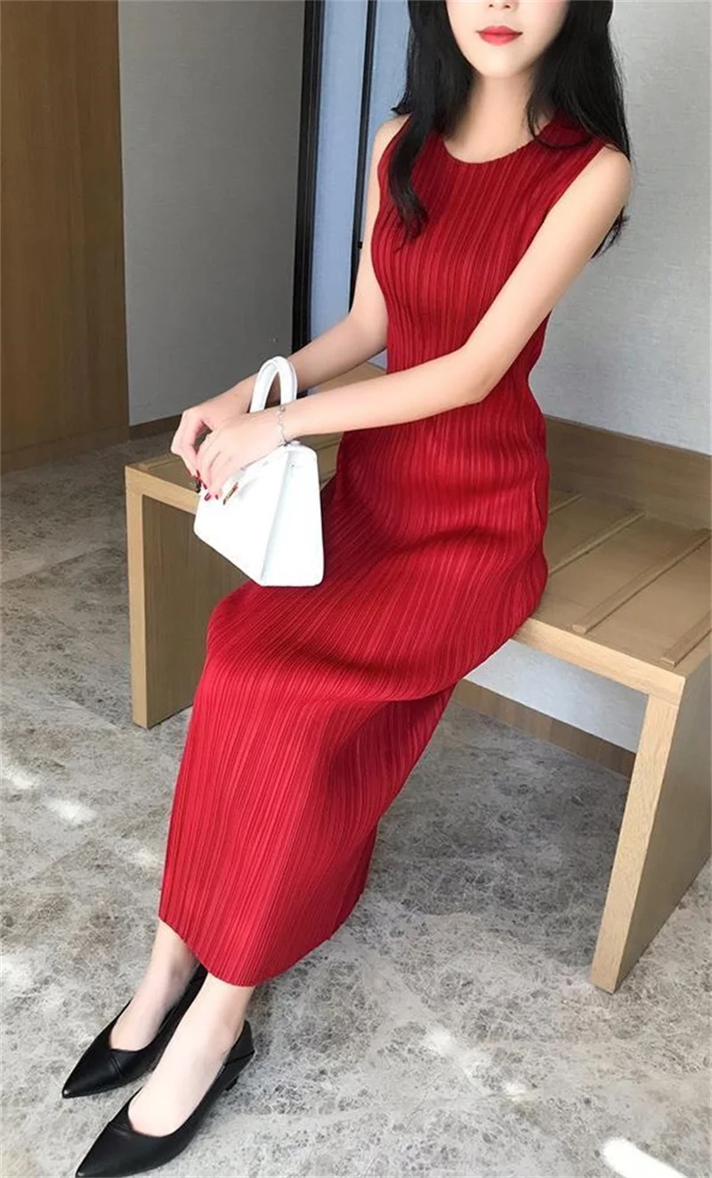 High-grade Women Solid Color Vestidos Lady Fashion Pleated Sleeveless Maxi Dress Summer Femme New Round Neck Vest Long Dresses