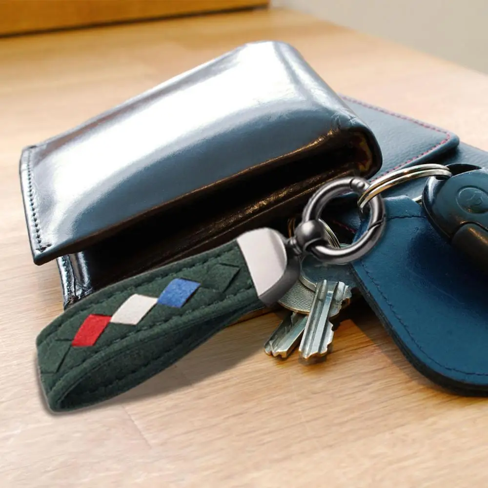 1pc Fashion Car Keychain Ring Vintage Leather Zinc Alloy Key Chain Holder Universal Luxury Keyring Car Inerior Accessories