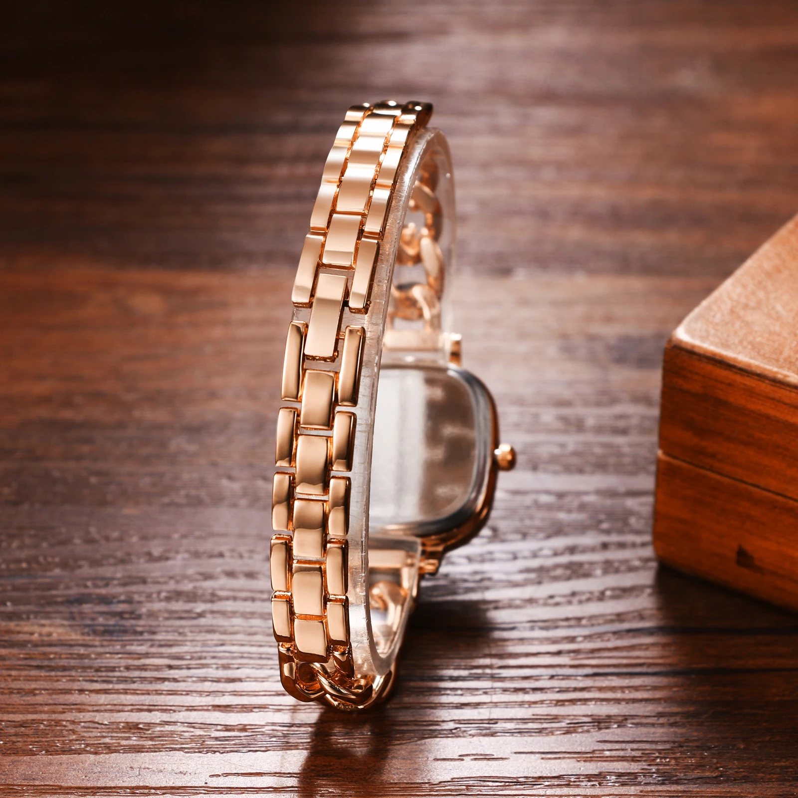 Lancardo Women's Square Cuban Bracelet Watch Diamond Waterproof Strip Scale Adjustable Bracelet Exquisite Fashion Women's Watch