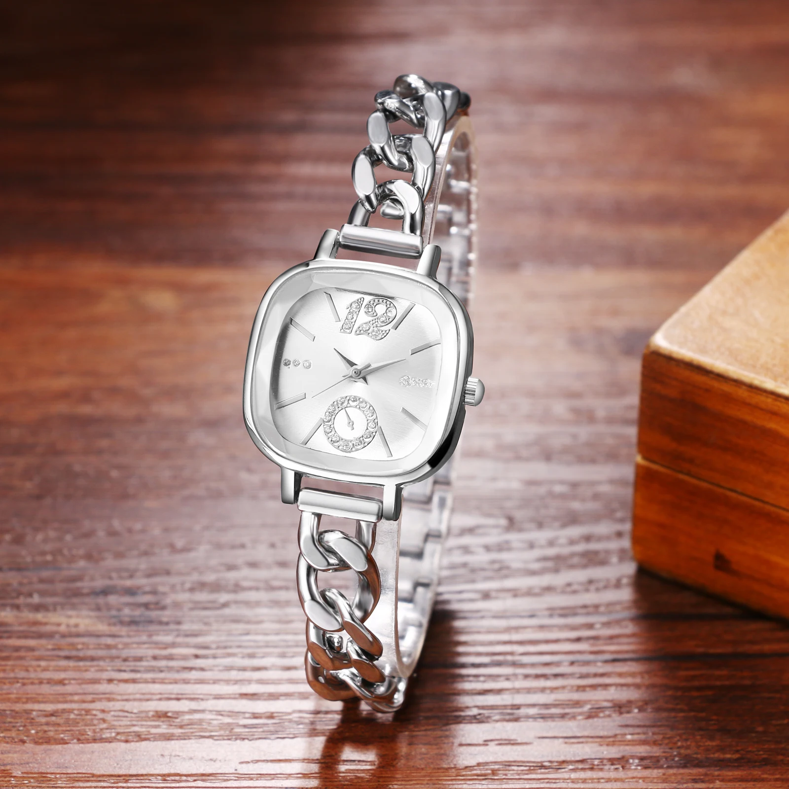 Lancardo Women's Square Cuban Bracelet Watch Diamond Waterproof Strip Scale Adjustable Bracelet Exquisite Fashion Women's Watch
