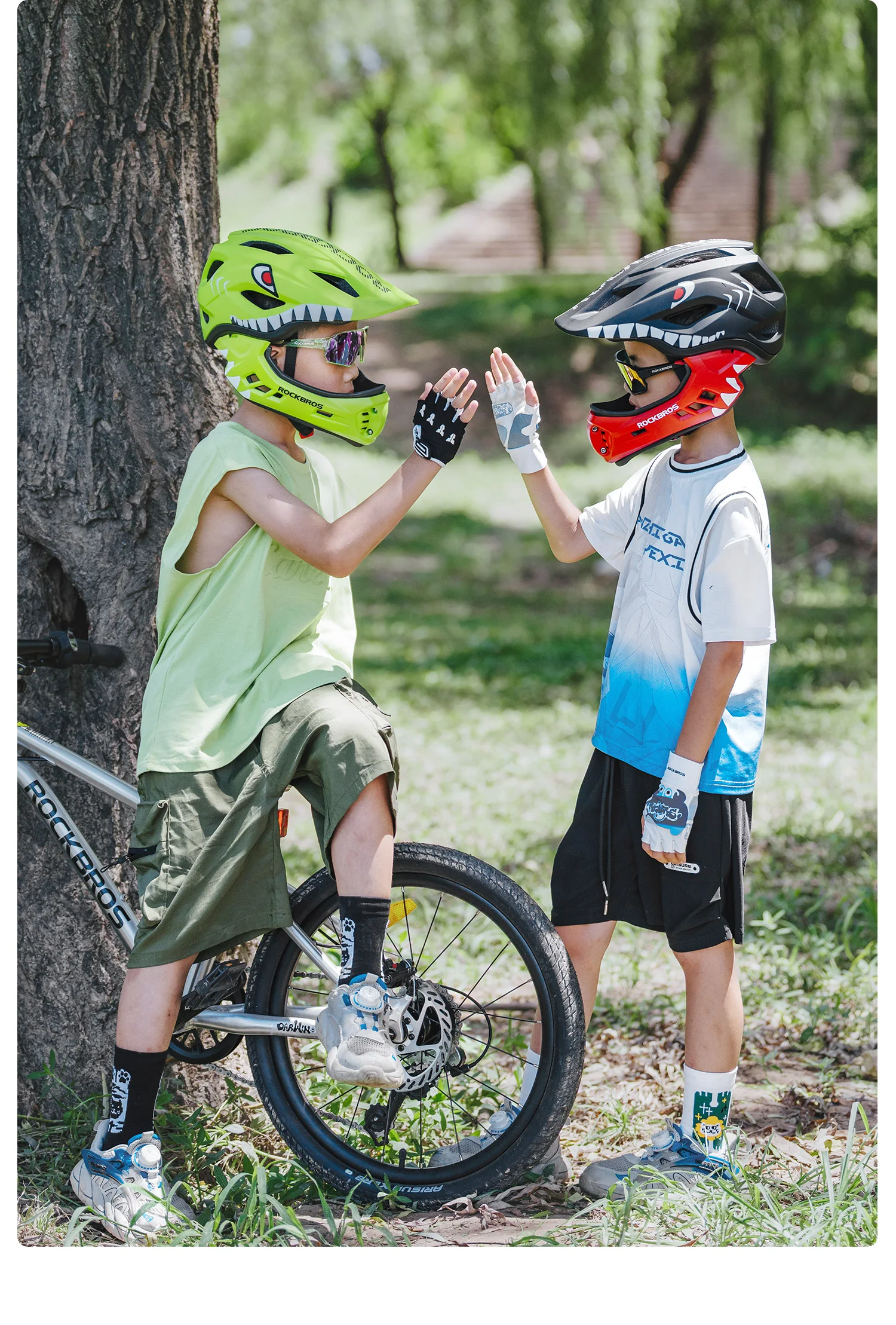 ROCKBROS Child Cycling Helmet Impact Resistant Cross Helmet Detachable Full Face Helmet Safety Protection Bicycle Scooter Helmet