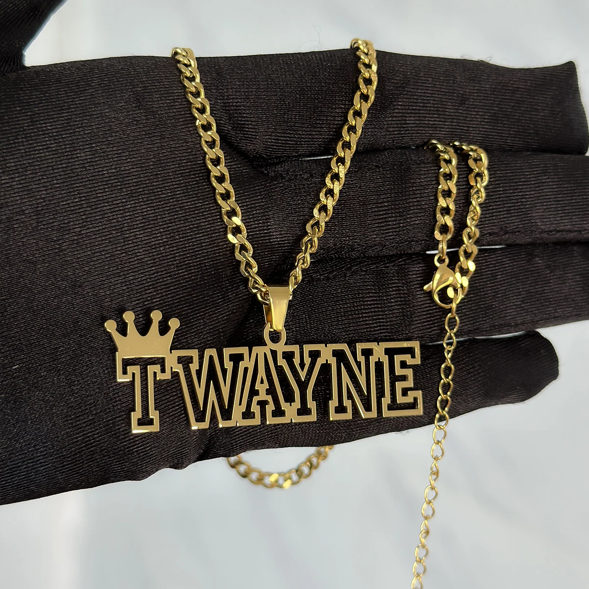 New Customized Name Necklace Stainless Steel Thick Ancient Ba Chain Name Pendant Necklace Hollow out Name Initial Crown Necklace