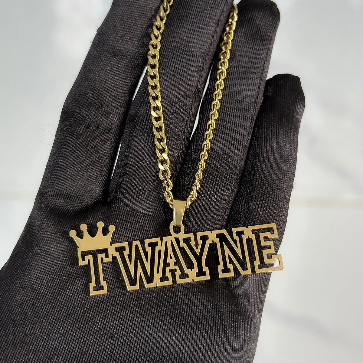 New Customized Name Necklace Stainless Steel Thick Ancient Ba Chain Name Pendant Necklace Hollow out Name Initial Crown Necklace