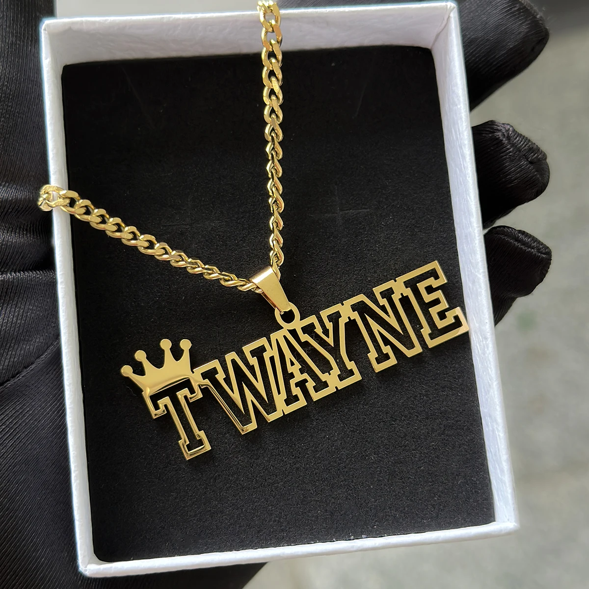 New Customized Name Necklace Stainless Steel Thick Ancient Ba Chain Name Pendant Necklace Hollow out Name Initial Crown Necklace