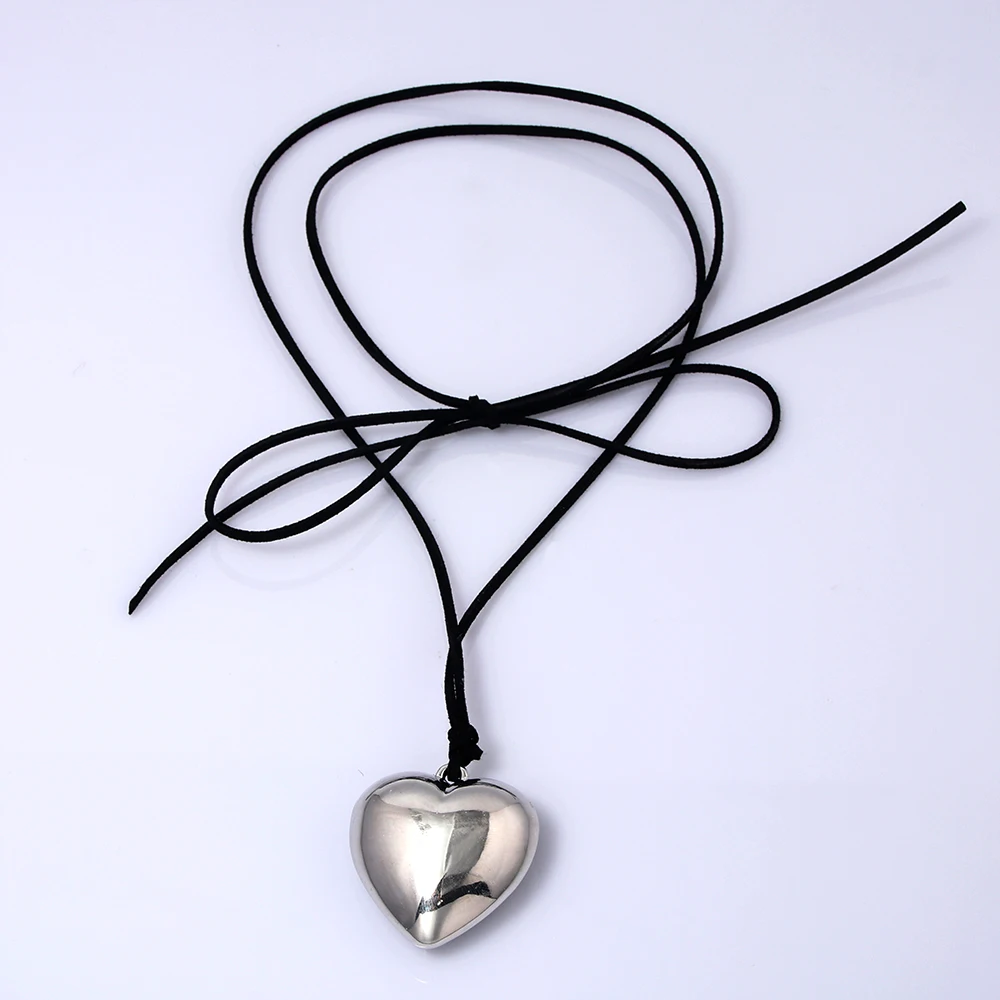 Women Large Puffed Heart String Choker Necklace Gothic Love Heart Pendant Layer Lace Rope Leather Chain Cool Y2K Party Jewelry