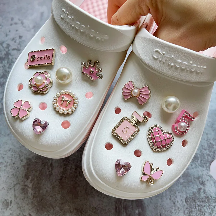 14Pcs Pink Shoe Charms Set Diamond Pearl Rhinestone Detachable Chain buckle Girls Shoe Decoration Creative DIY Shoe Flower