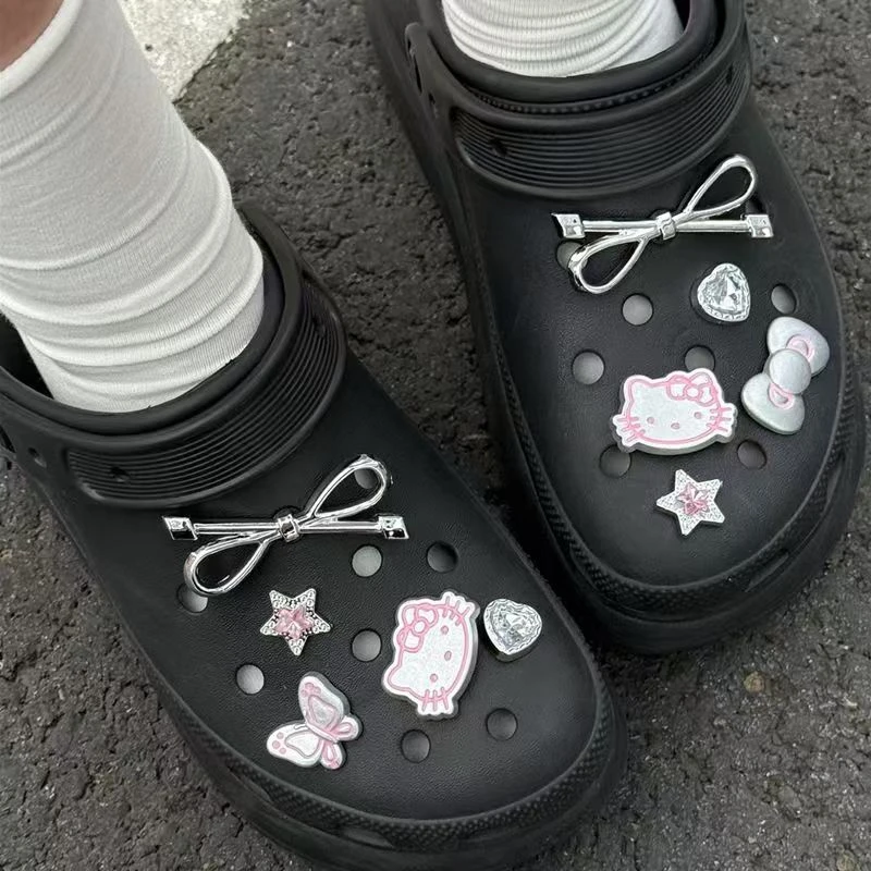10PCS Silvery Hello Kitty Set Girls Women Shoe Charms DIY Hole Shoes Detachable Buckle Garden Shoes Accessories Festival Gift