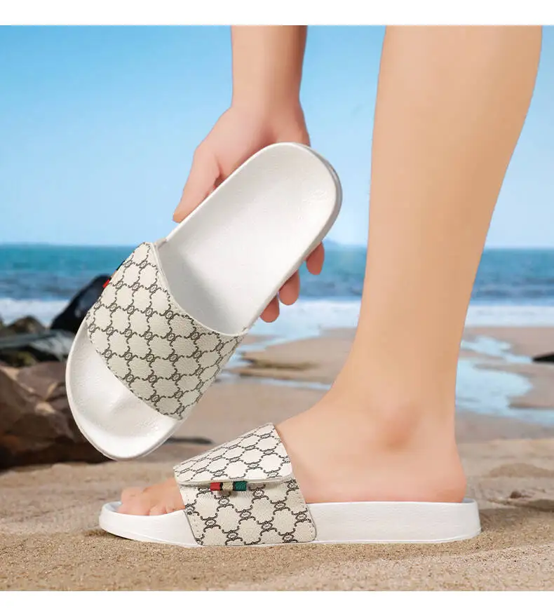 Slippers Men Women Slipper High Quality Beach Slipper Anti-slip Bedroom Slides Light Non-slip Tenis Luxury Slides Plus Size36-48