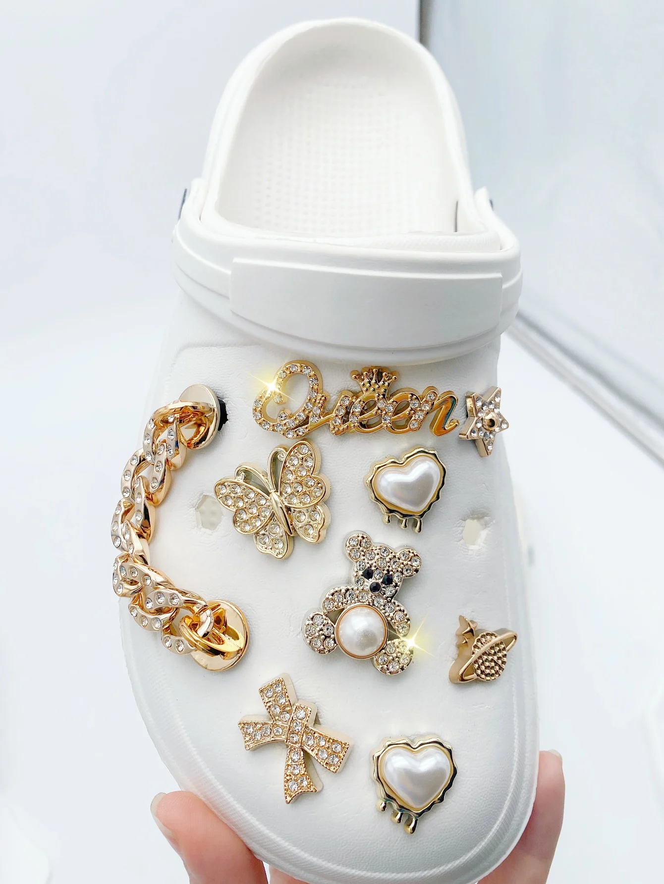 18 Pcs Fashionable & Versatile Gold Bear Chain Shoe Charms, Detachable DIY Garden Clog Accessories & Outdoor Floral Decorations